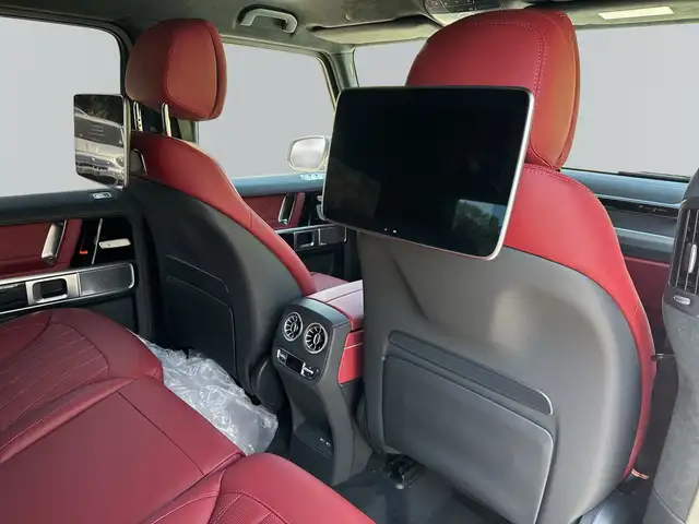 Mercedes-Benz G-Class view 11
