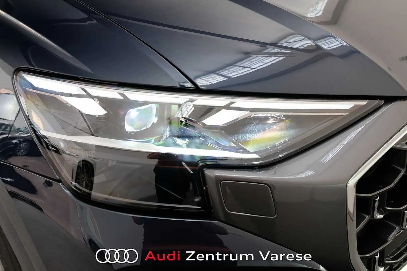 Audi Q8 50 TDI 286CV Quattro Tiptronic Sline MHEV Blu/Azzurro - 2