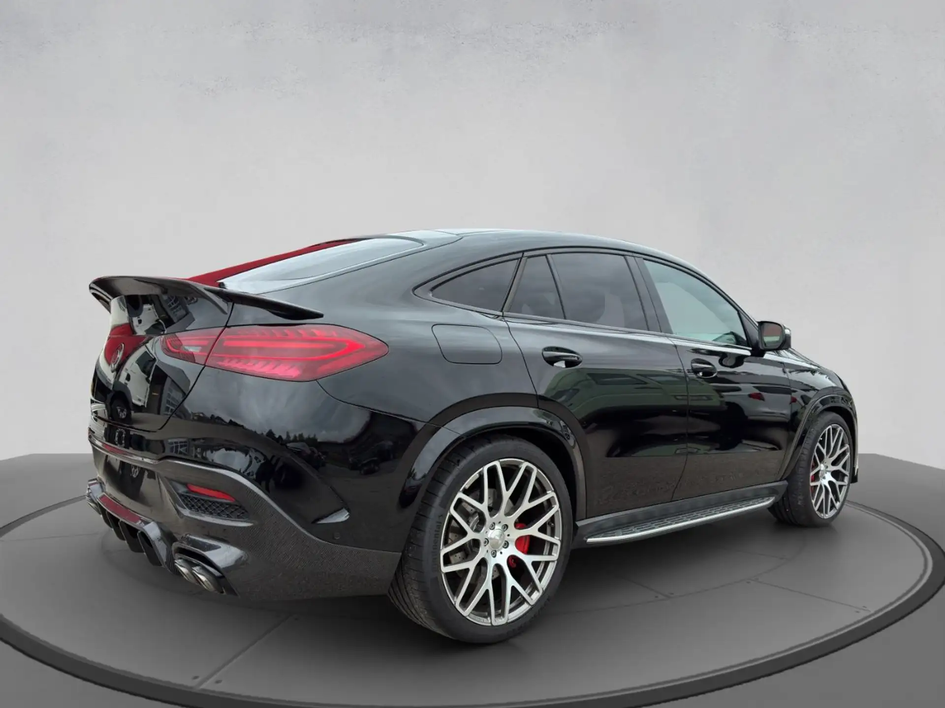 벤츠 GLE-클래스 63 AMG S 2025 검정 사진 4