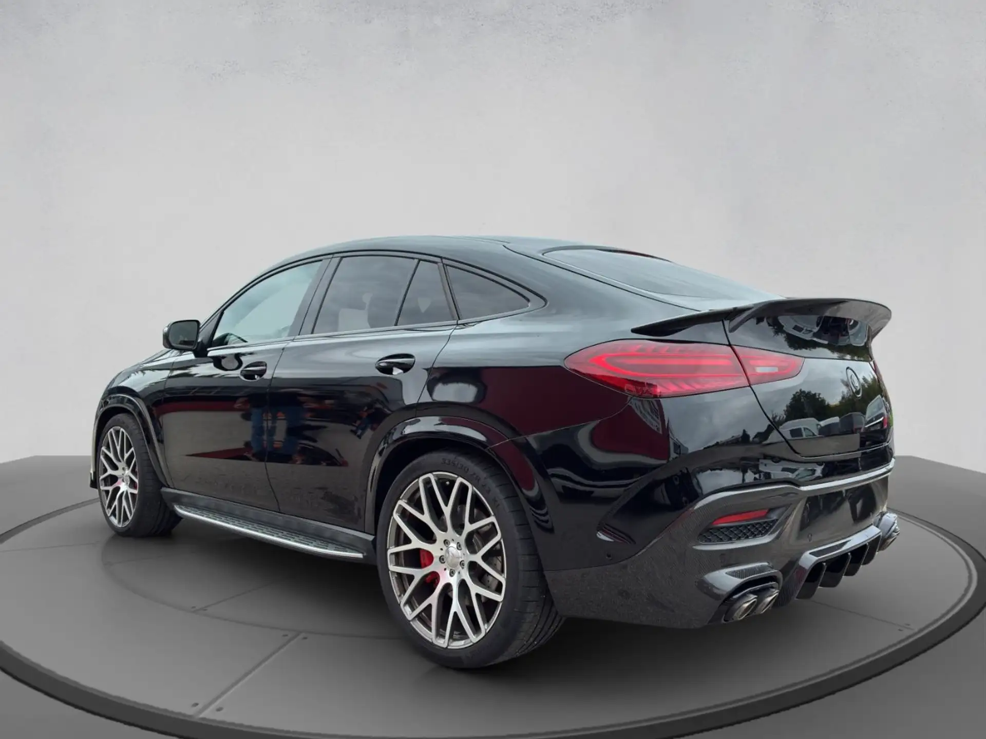 벤츠 GLE-클래스 63 AMG S 2025 검정 사진 6