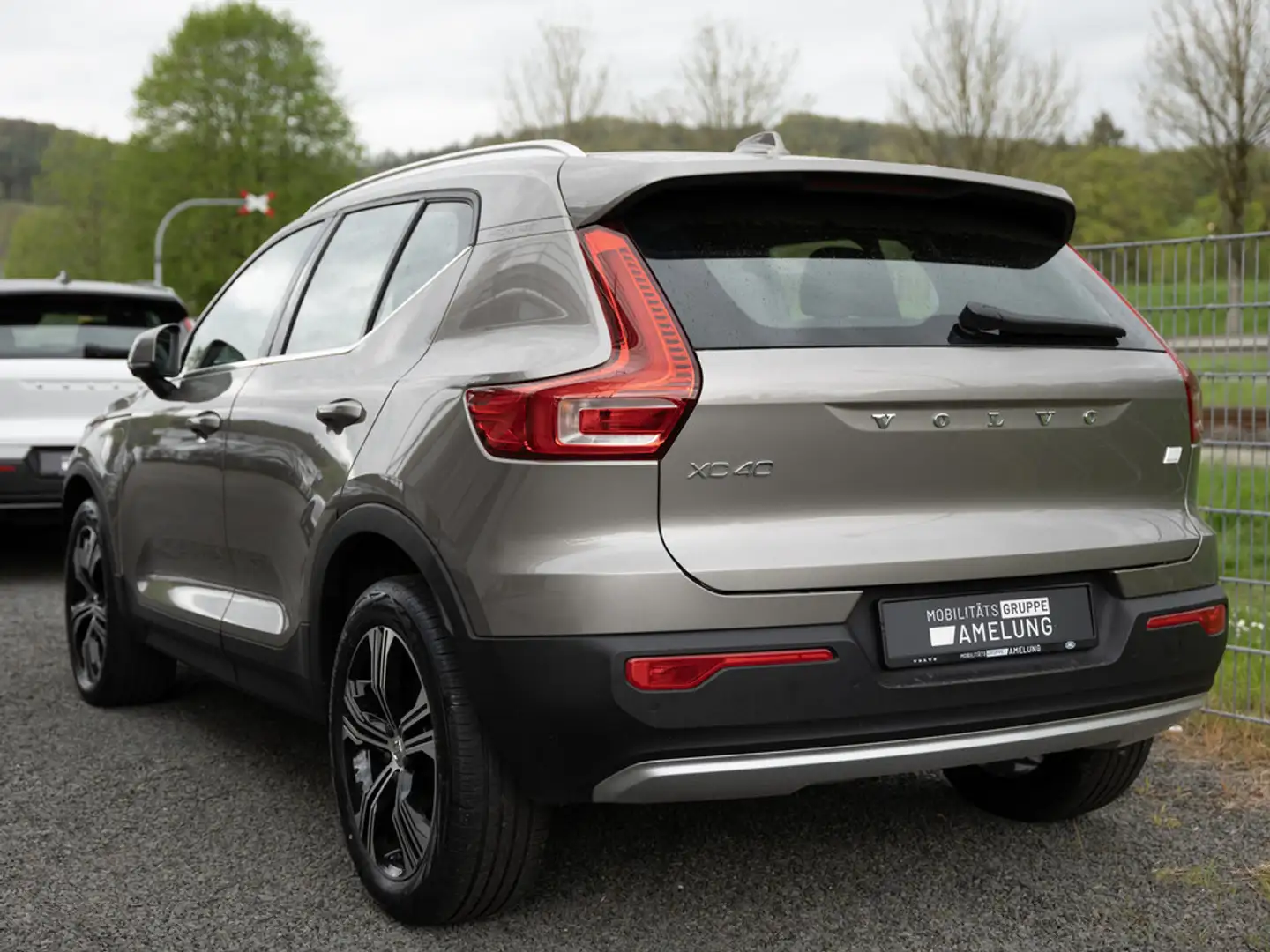 Volvo XC40 T4 Recharge DKG Inscription Expression 1 Grey - 2