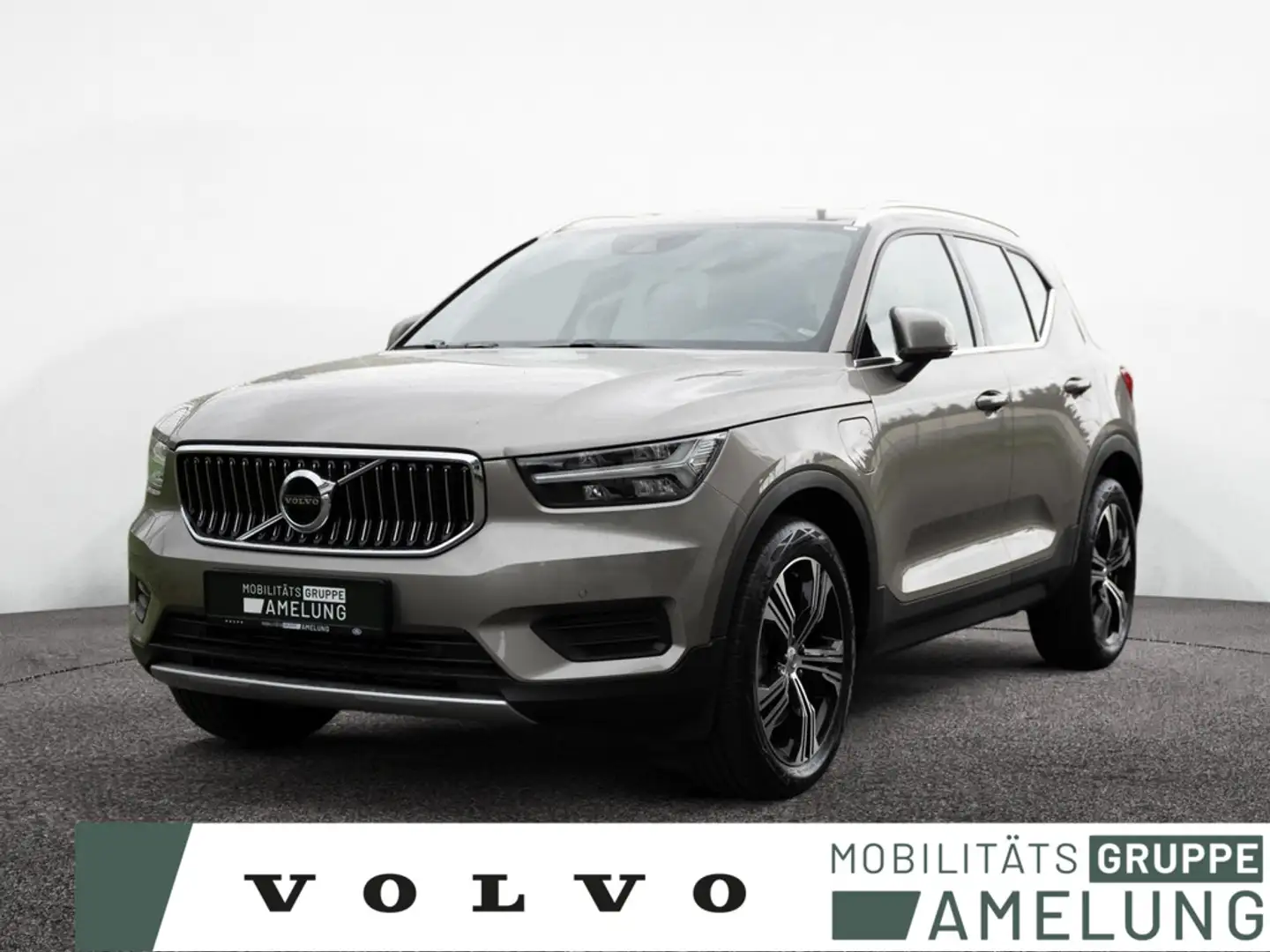 Volvo XC40 T4 Recharge DKG Inscription Expression 1 Grey - 1