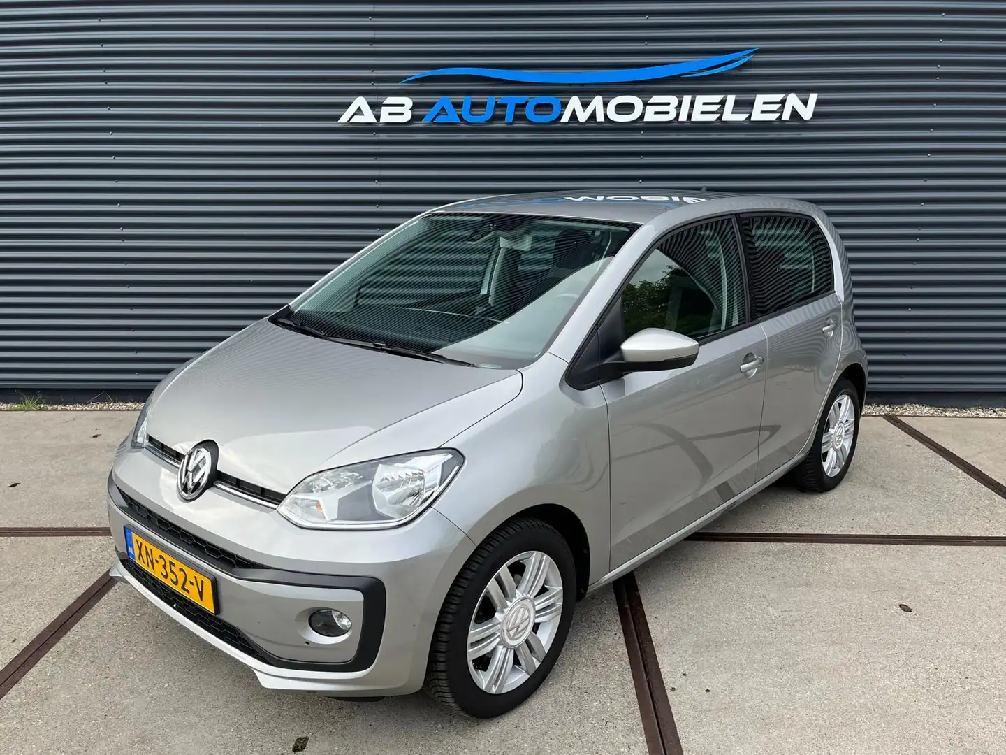 Volkswagen up! 1.0 BMT high up! STOEL VERW./ CLIMA/ CRUISE CONTRO Grey - 1
