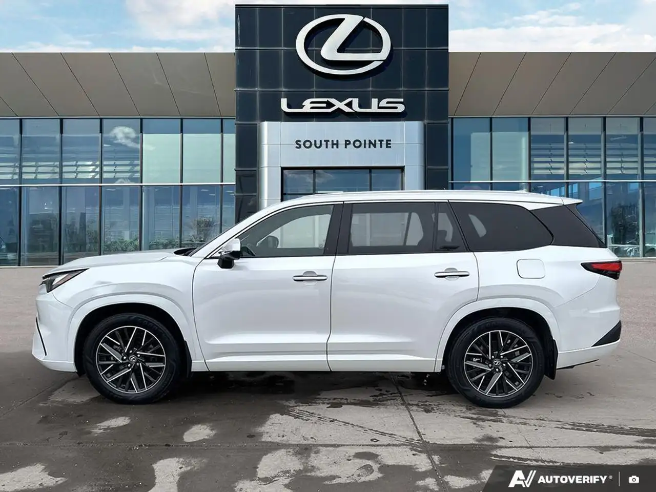 Lexus TX снимка Lexus TX