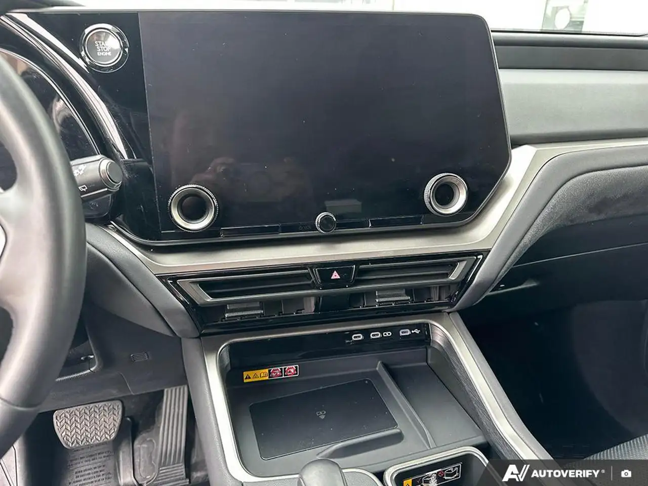 Lexus TX снимка Lexus TX
