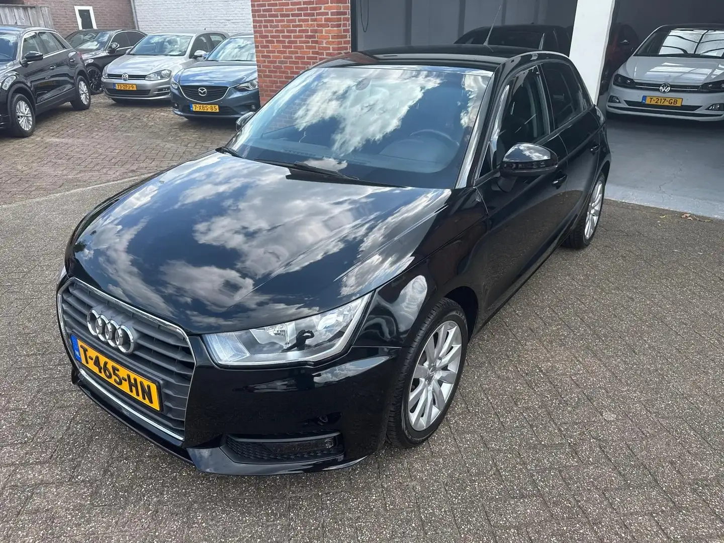 Audi A1 Sportback 1.4 TFSI Sport Pro Line AIRCO-PDC-NAVI-C Zwart - 2