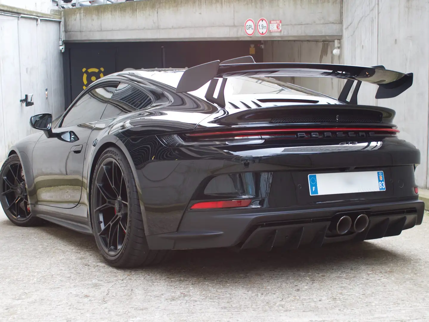 Porsche 911 992 GT3 Negro - 2