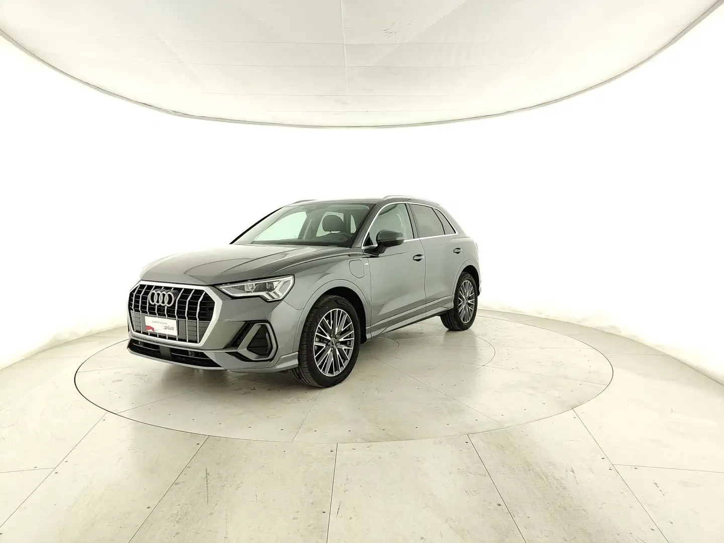 Audi Q3 45 TFSI e S tronic S line edition - TETTO APRIBILE Gris - 1