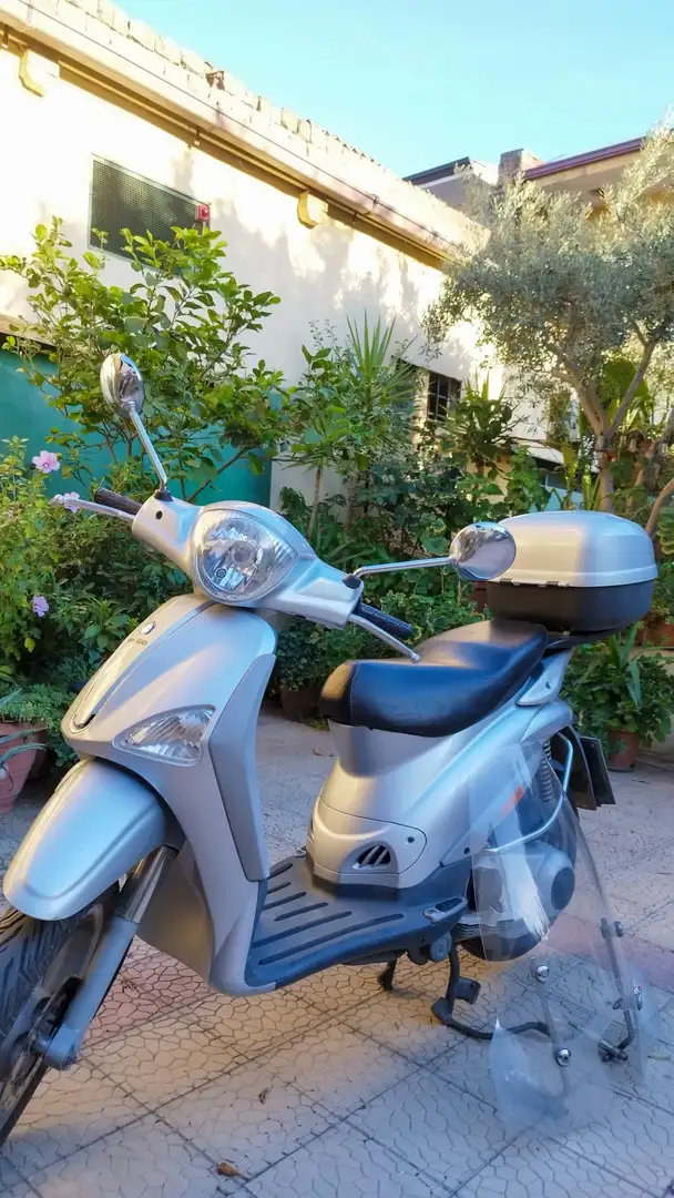 Piaggio Liberty 200 - 1