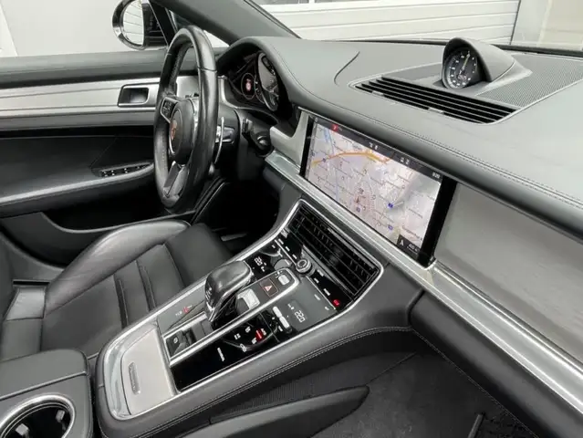 Porsche Panamera 4 E-Hybrid Sport Turismo Aut. Ansicht 10