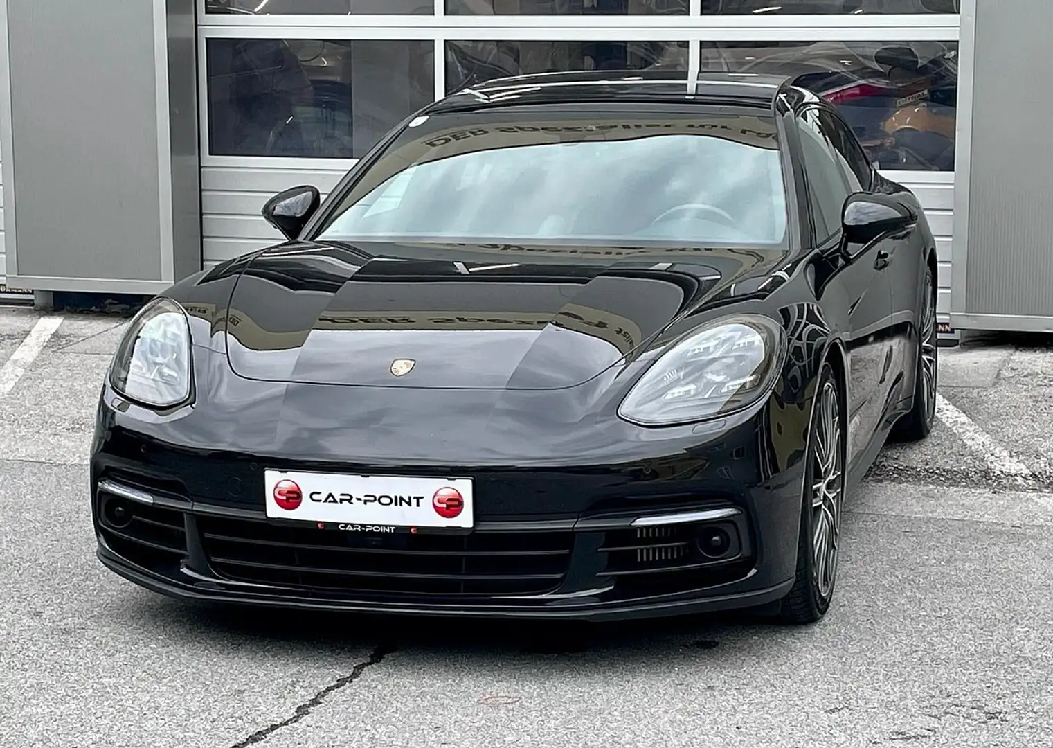 Porsche Panamera 4 E-Hybrid Sport Turismo Aut. Schwarz - 1