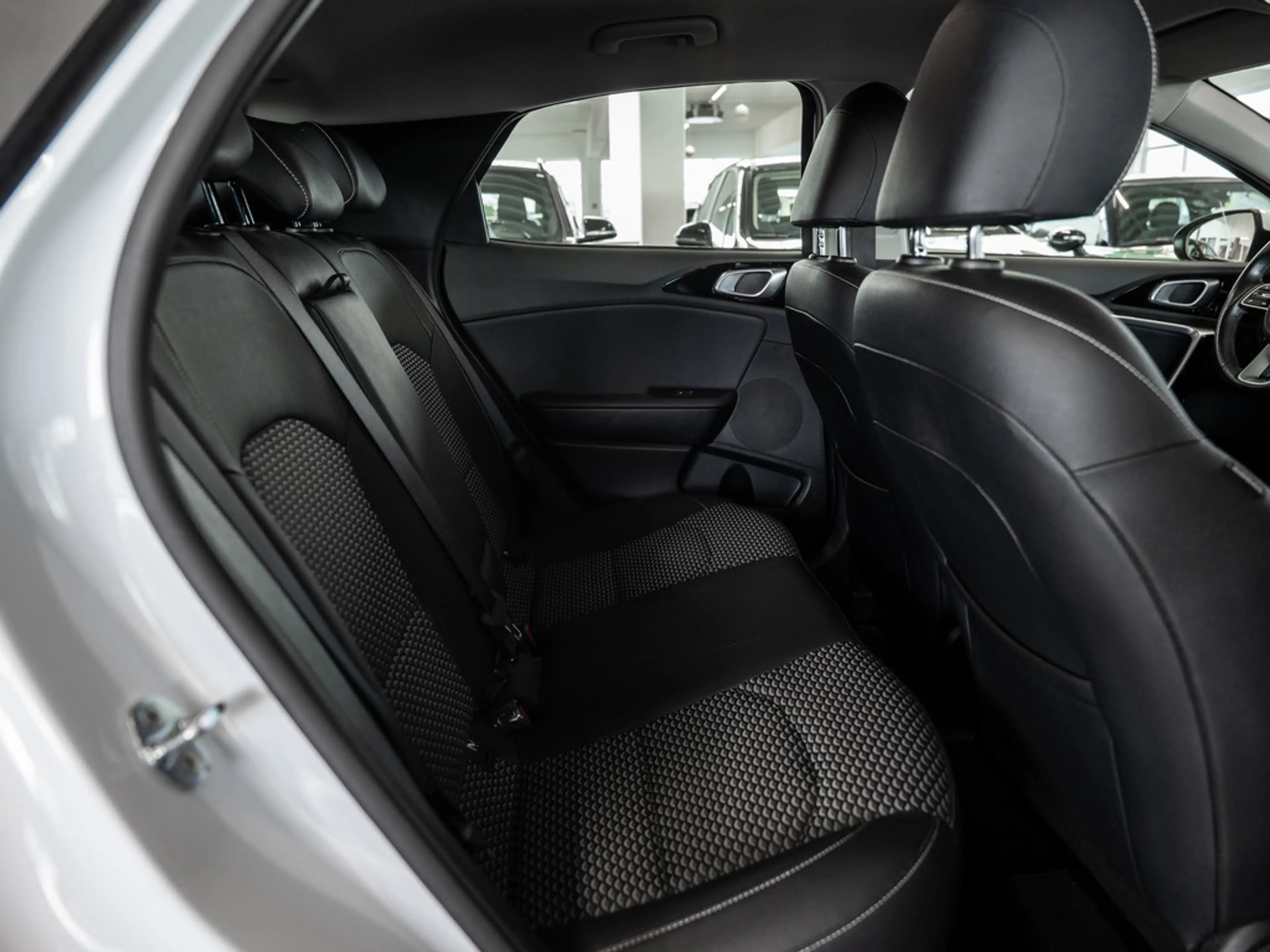 Kia XCeed 1.5 T-GDI JBL Sound Edition LED NAVI — photo 9