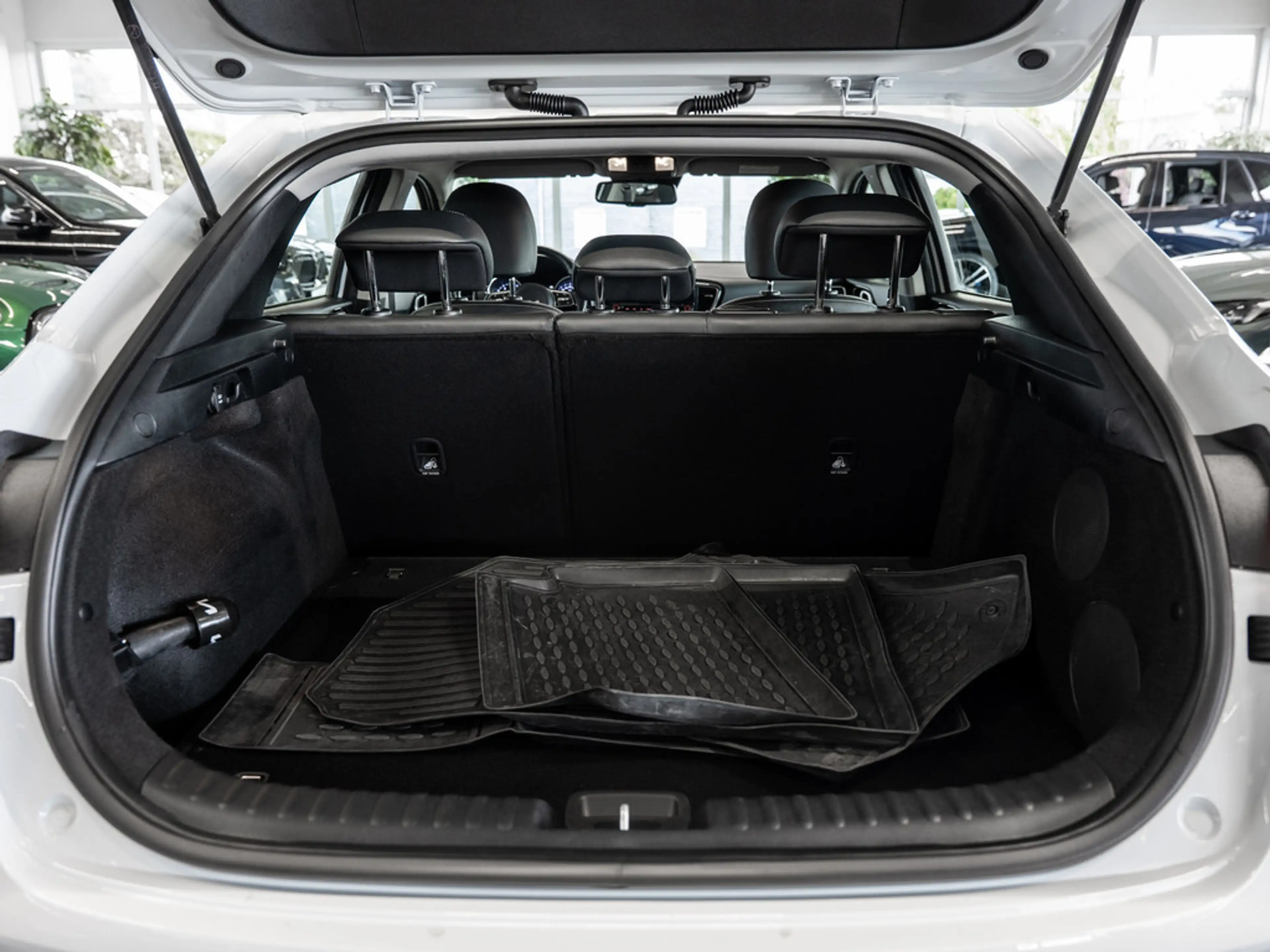 Kia XCeed 1.5 T-GDI JBL Sound Edition LED NAVI — photo 11