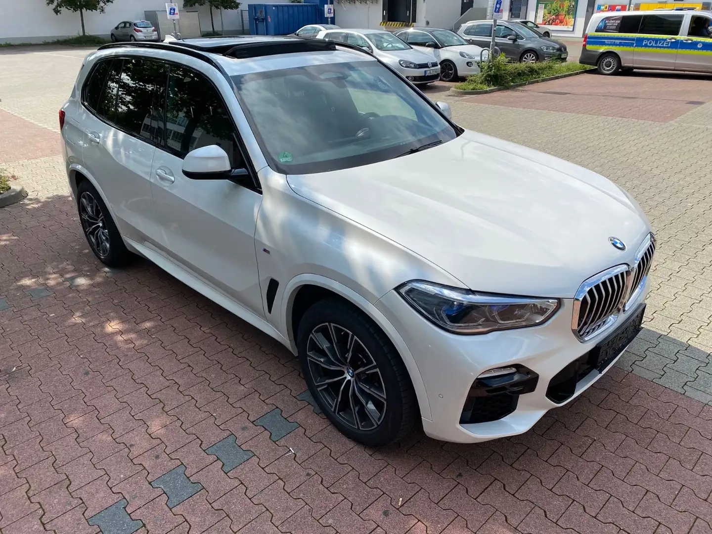 BMW X5 xDrive30d M Paket/Laser/Pano/Ausparkassistent Weiß - 2