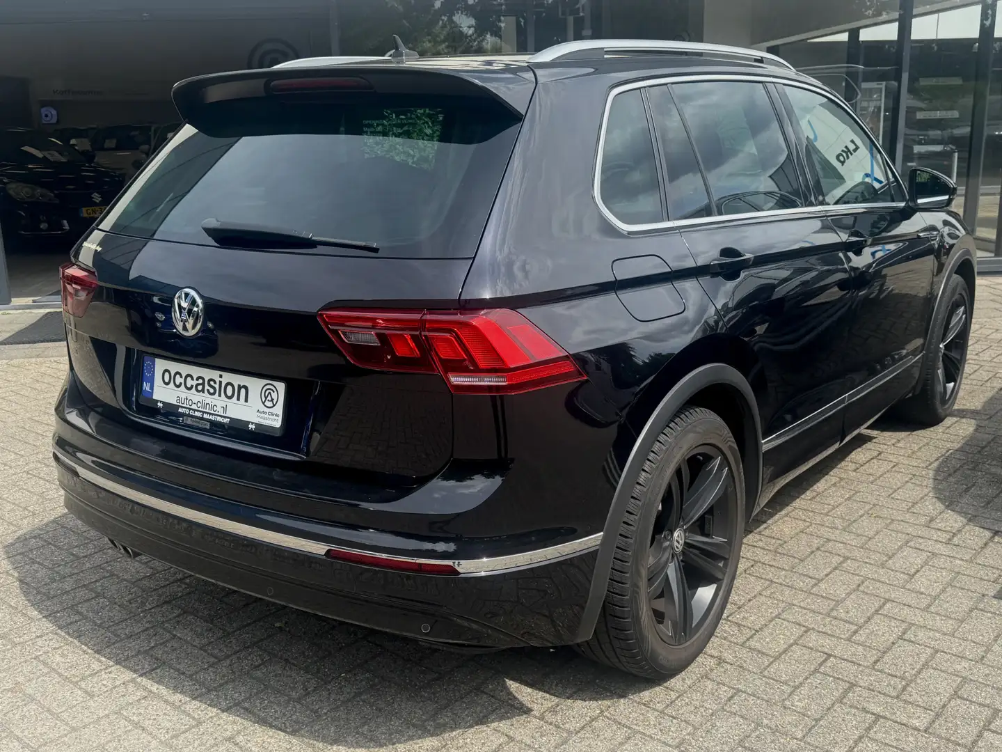 Volkswagen Tiguan 1.4 TSI ACT R-LINE BLACK EDITION | 12 MDN GARANTIE Schwarz - 2