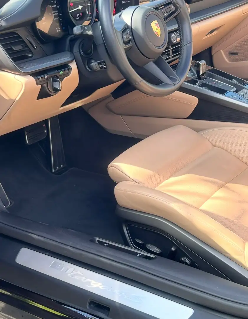 Porsche Targa 911 Carrera 4S Targa 3.0 Turbo PDK Schwarz - 2