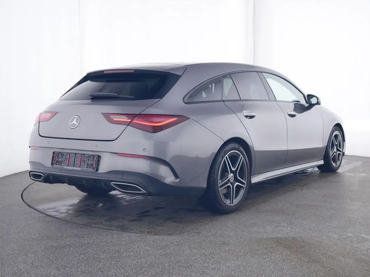 Mercedes-Benz CLA 200 SHOOTING BRAKE+AMG+NIGHT+AHK+360° KAMERA+MBUX NAVI Gris - 2