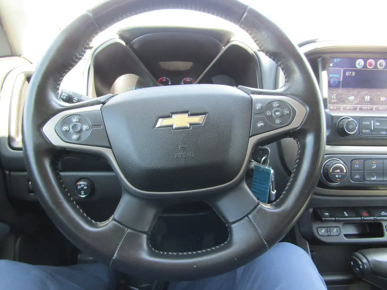 Chevrolet Colorado снимка Chevrolet Colorado