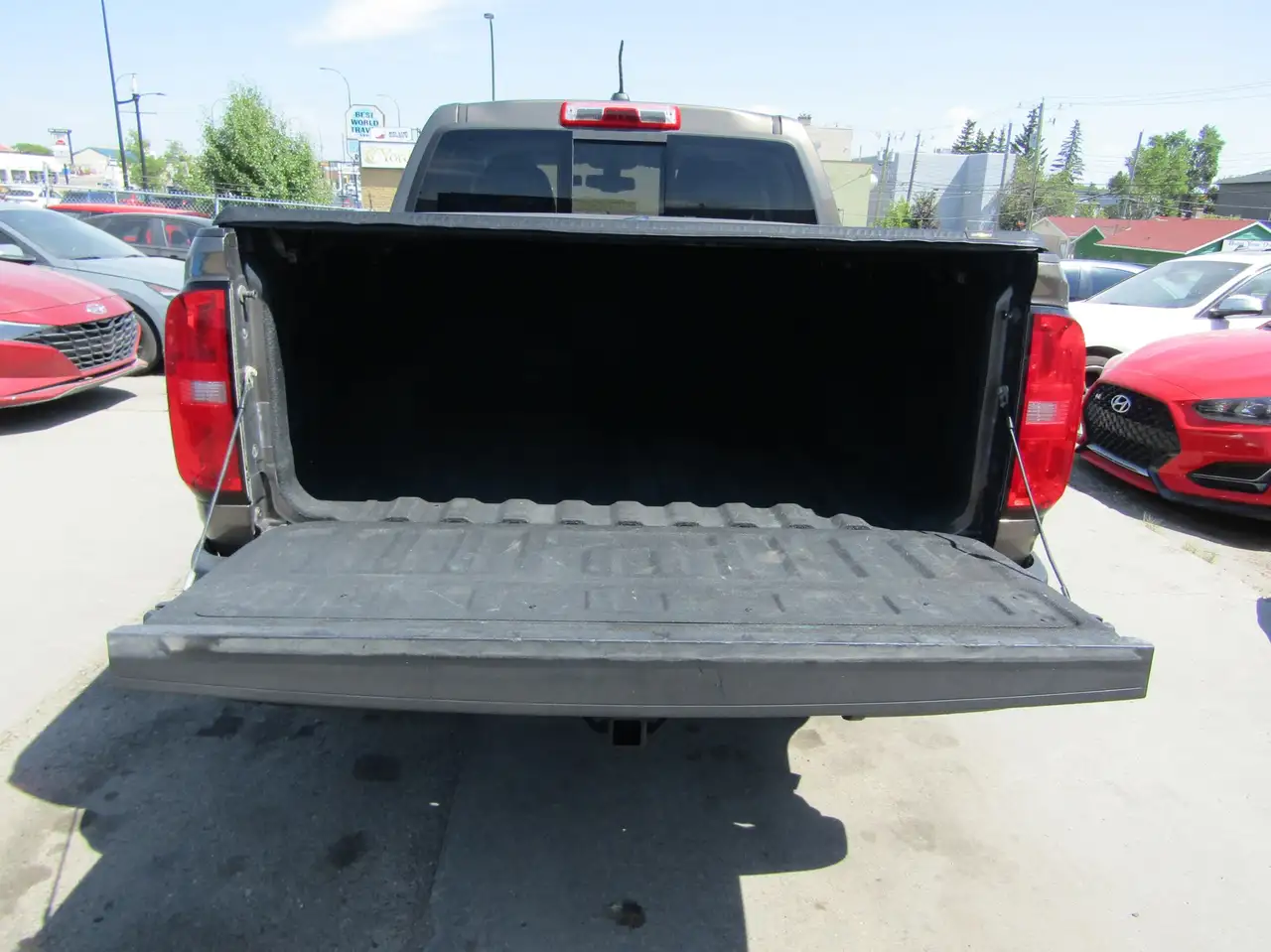 Chevrolet Colorado снимка Chevrolet Colorado
