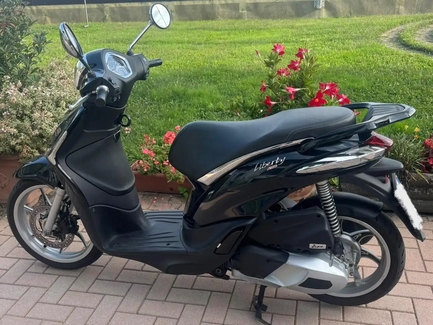 Piaggio Liberty 125 Noir - 1