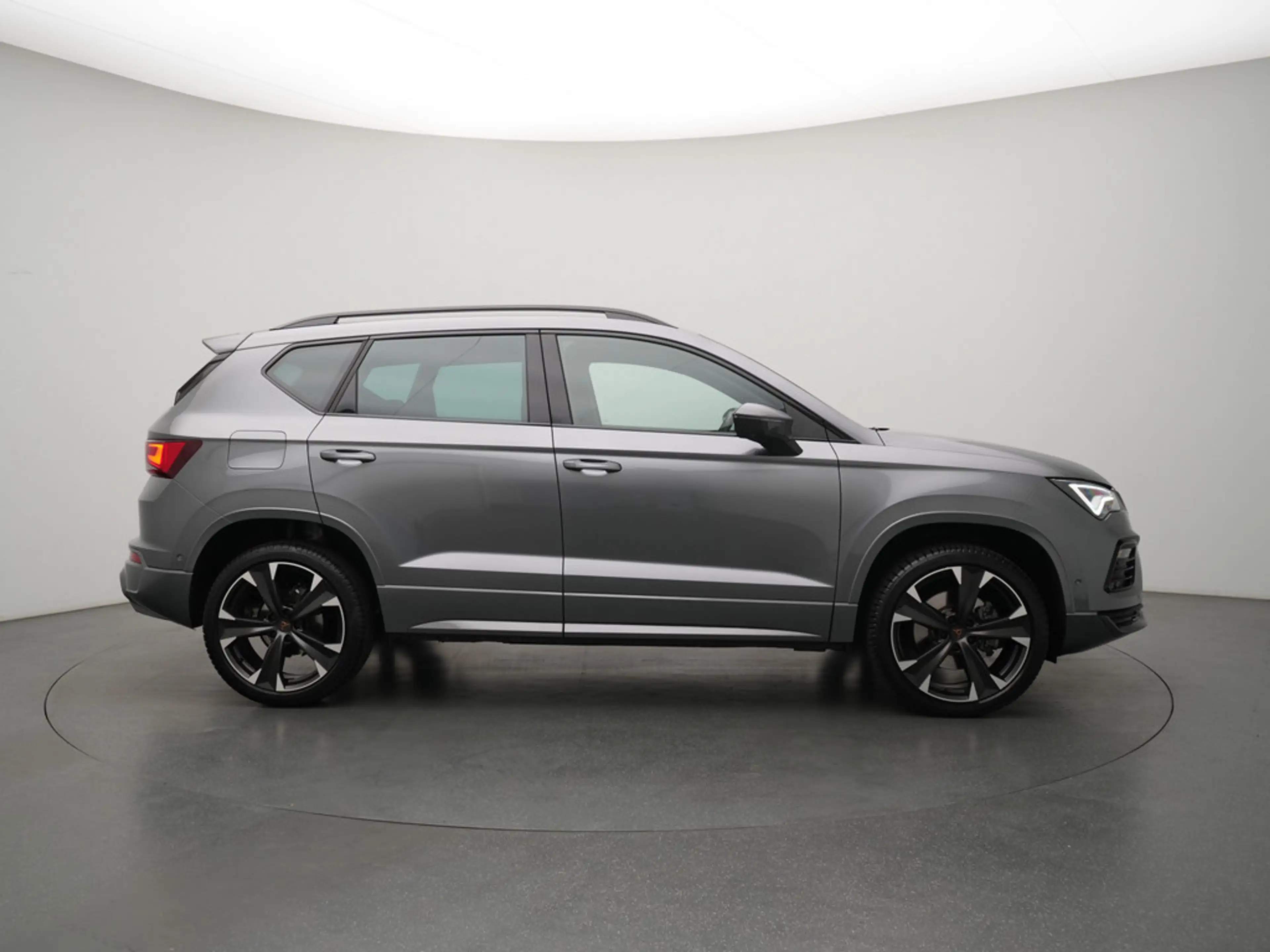 CUPRA Ateca VIRT AHK LED KAM ACC NAVI SHZ KLIMA — photo 3