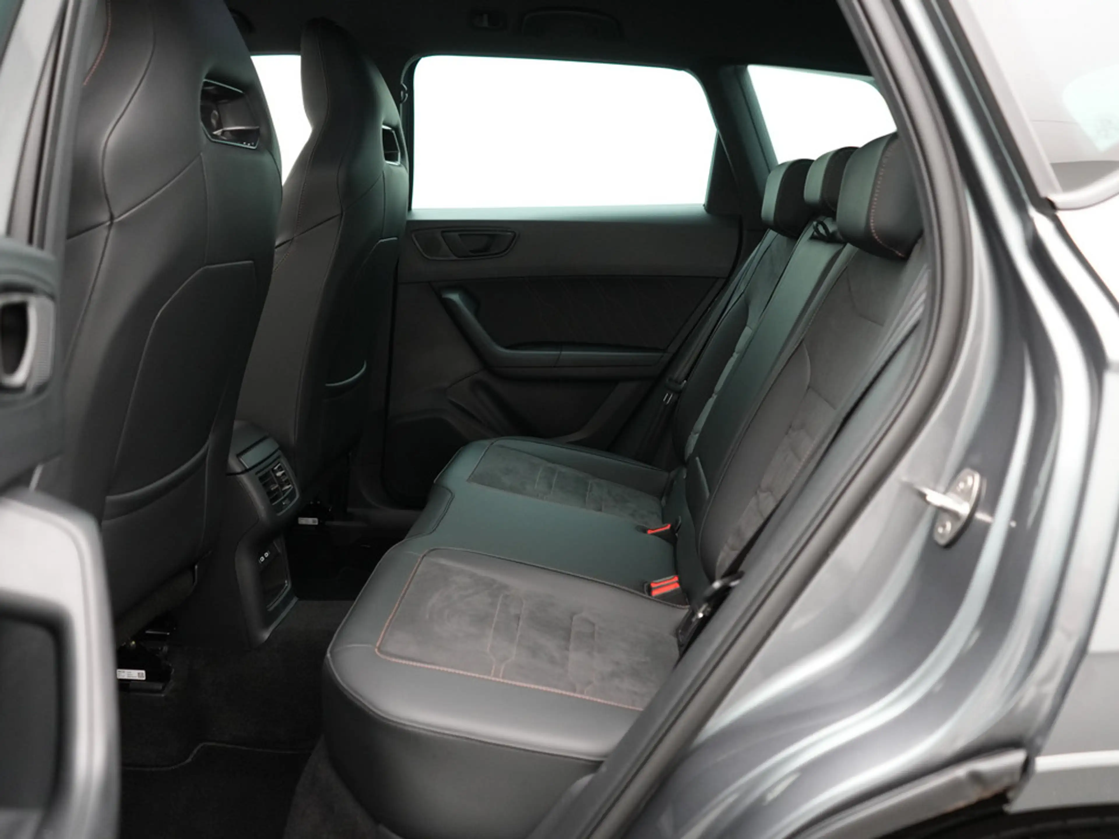 CUPRA Ateca VIRT AHK LED KAM ACC NAVI SHZ KLIMA — photo 13