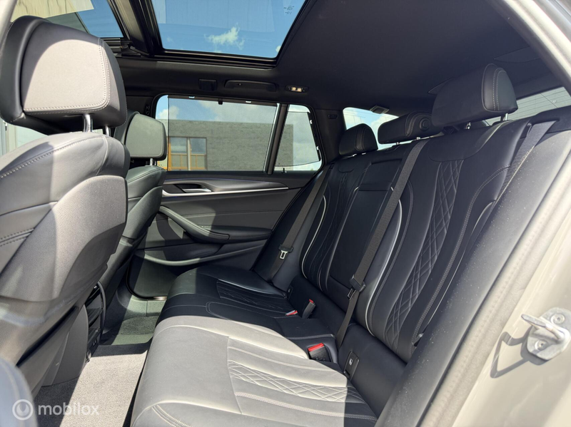 BMW 530 5-serie Touring 530i Touring M-pakket/Pano/Exklusi — photo 23