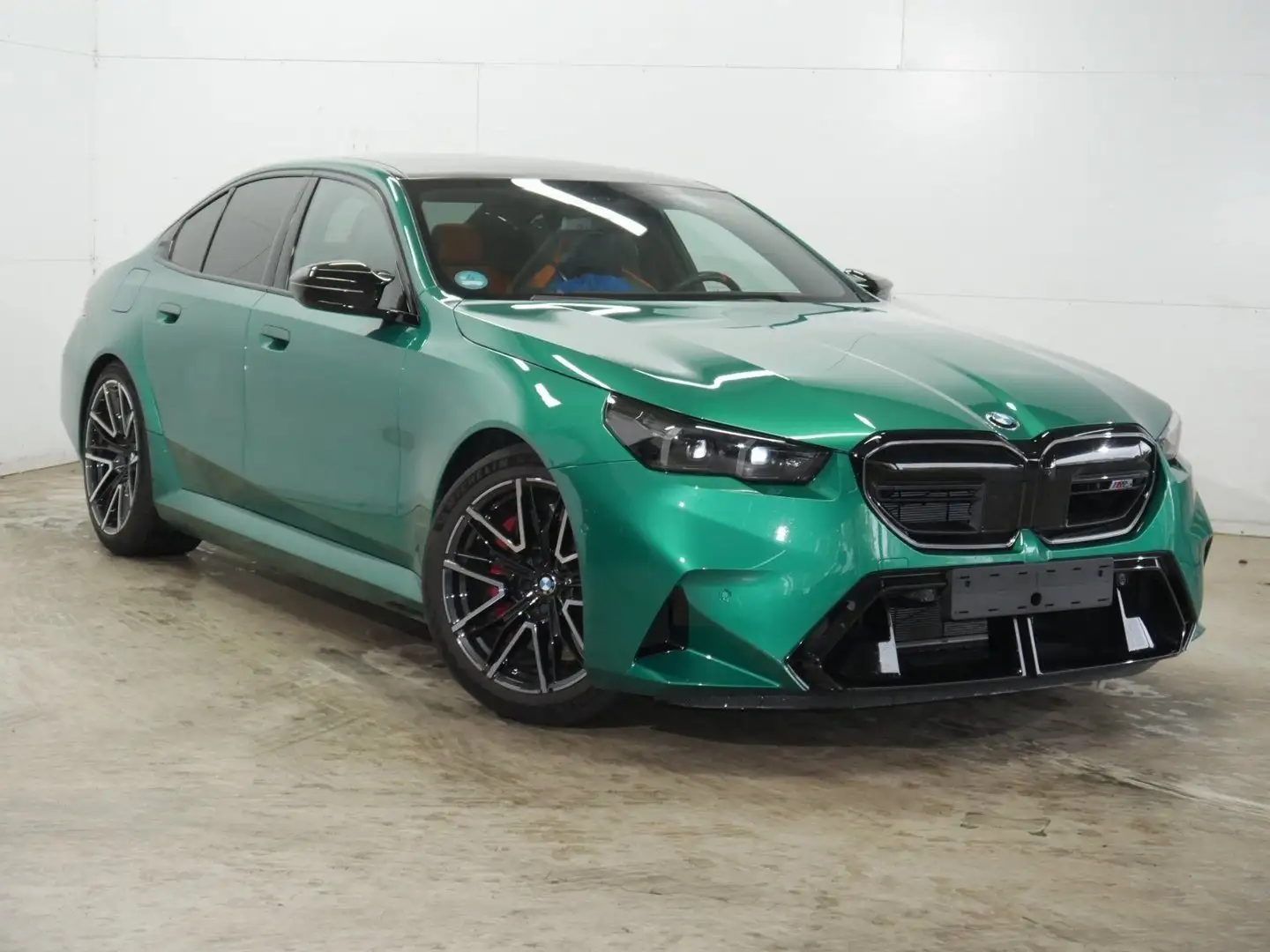 BMW M5 Limousine |Panorama-Glasdach |Sitzbelüftung |B&W S Grün - 2