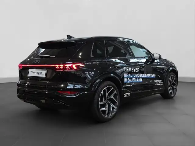 Audi Q6 E-Tron view 3
