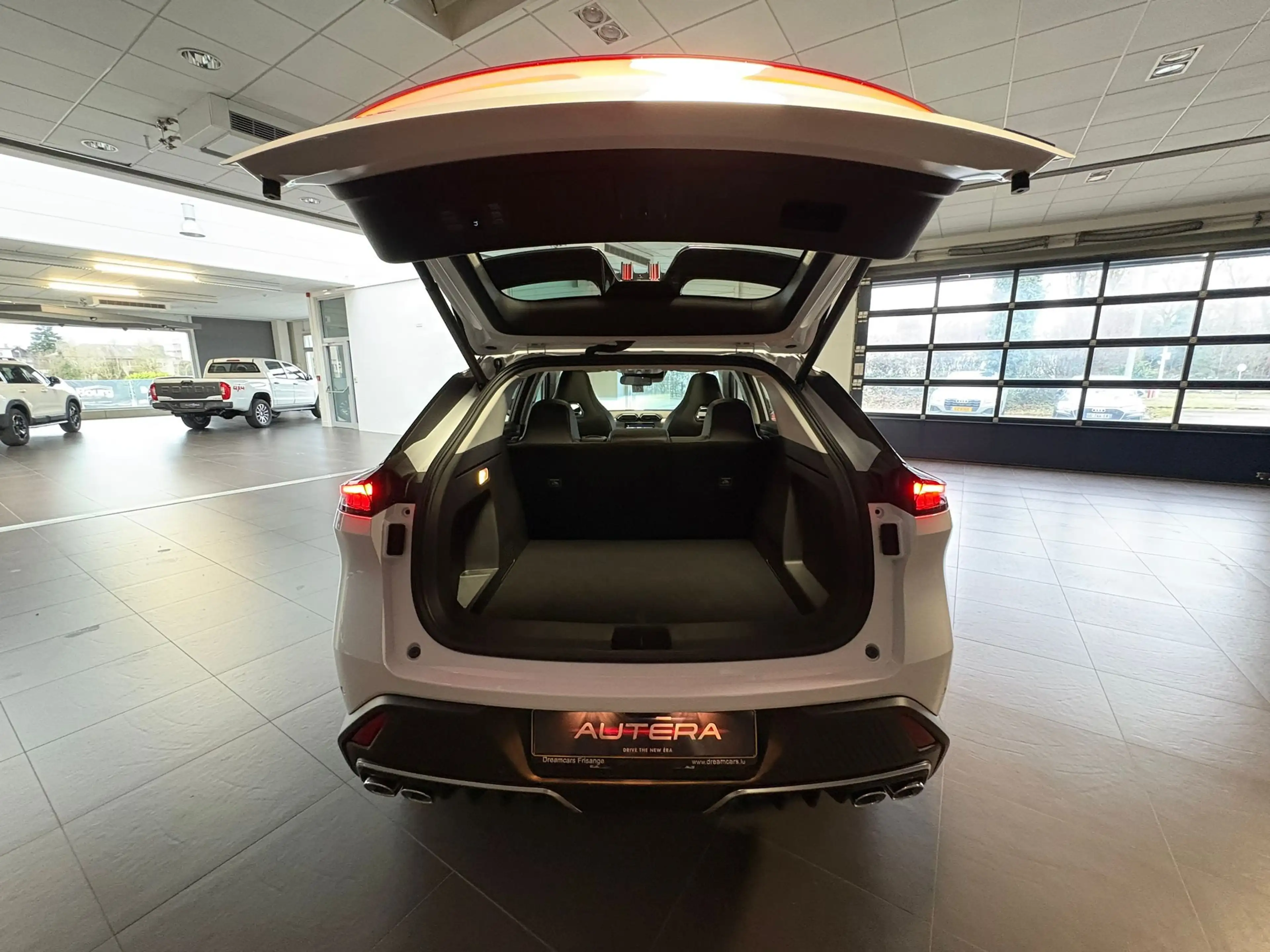 Dongfeng Mage HEV FULL OPTIONS — photo 5