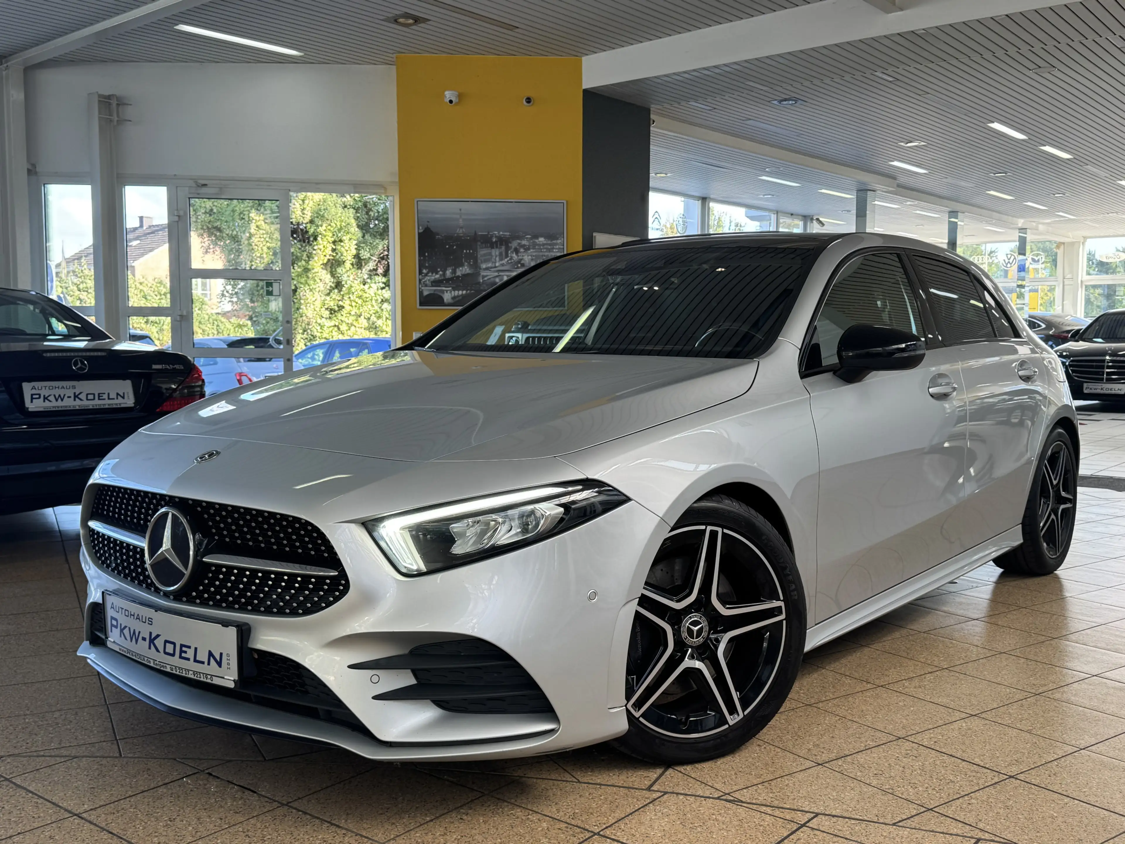 Mercedes-Benz A 220 AMG-LiNE *PANO*LED*NiGHT*NAVi*KAMERA*NAVi* — photo 7
