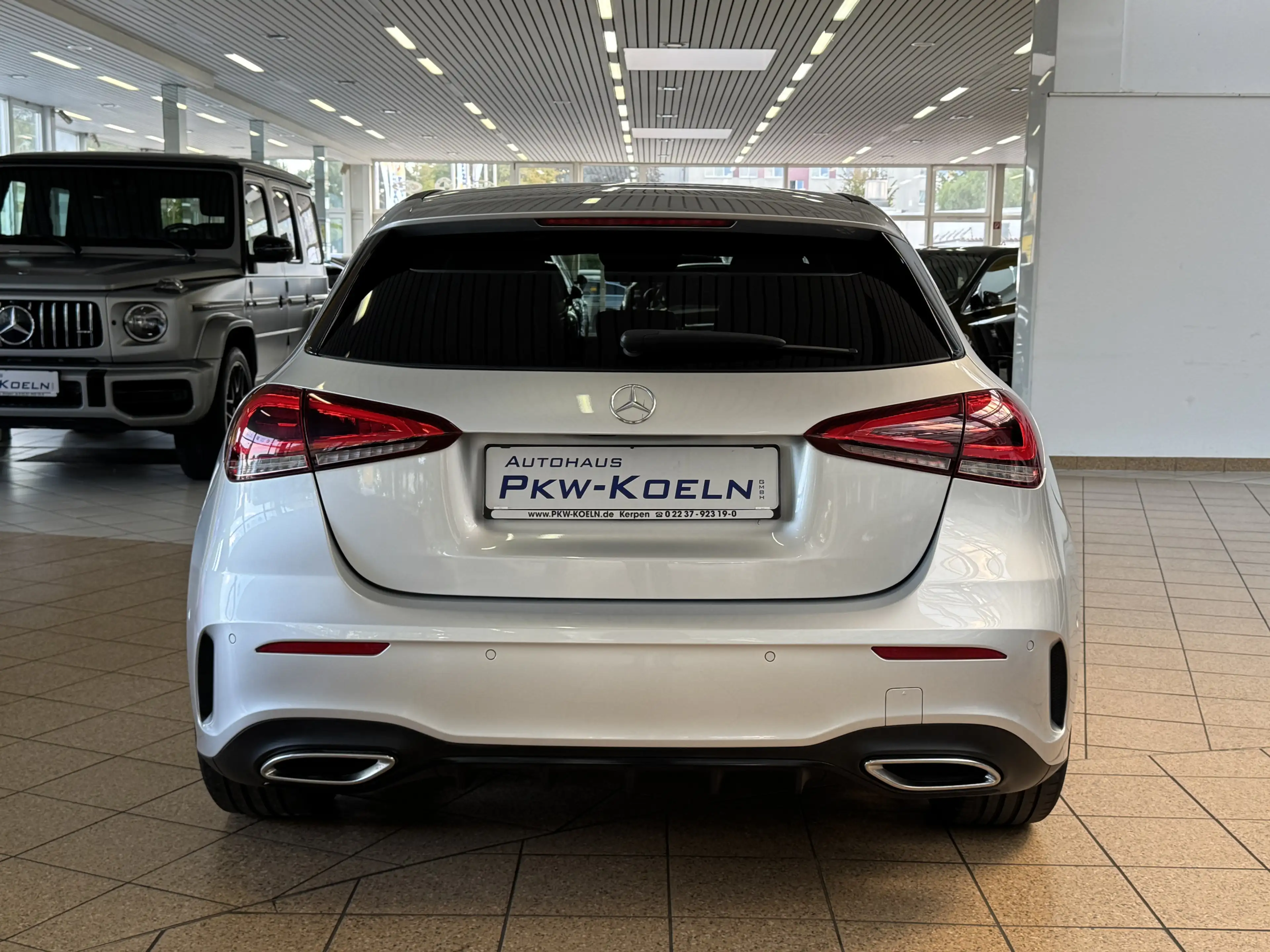 Mercedes-Benz A 220 AMG-LiNE *PANO*LED*NiGHT*NAVi*KAMERA*NAVi* — photo 6