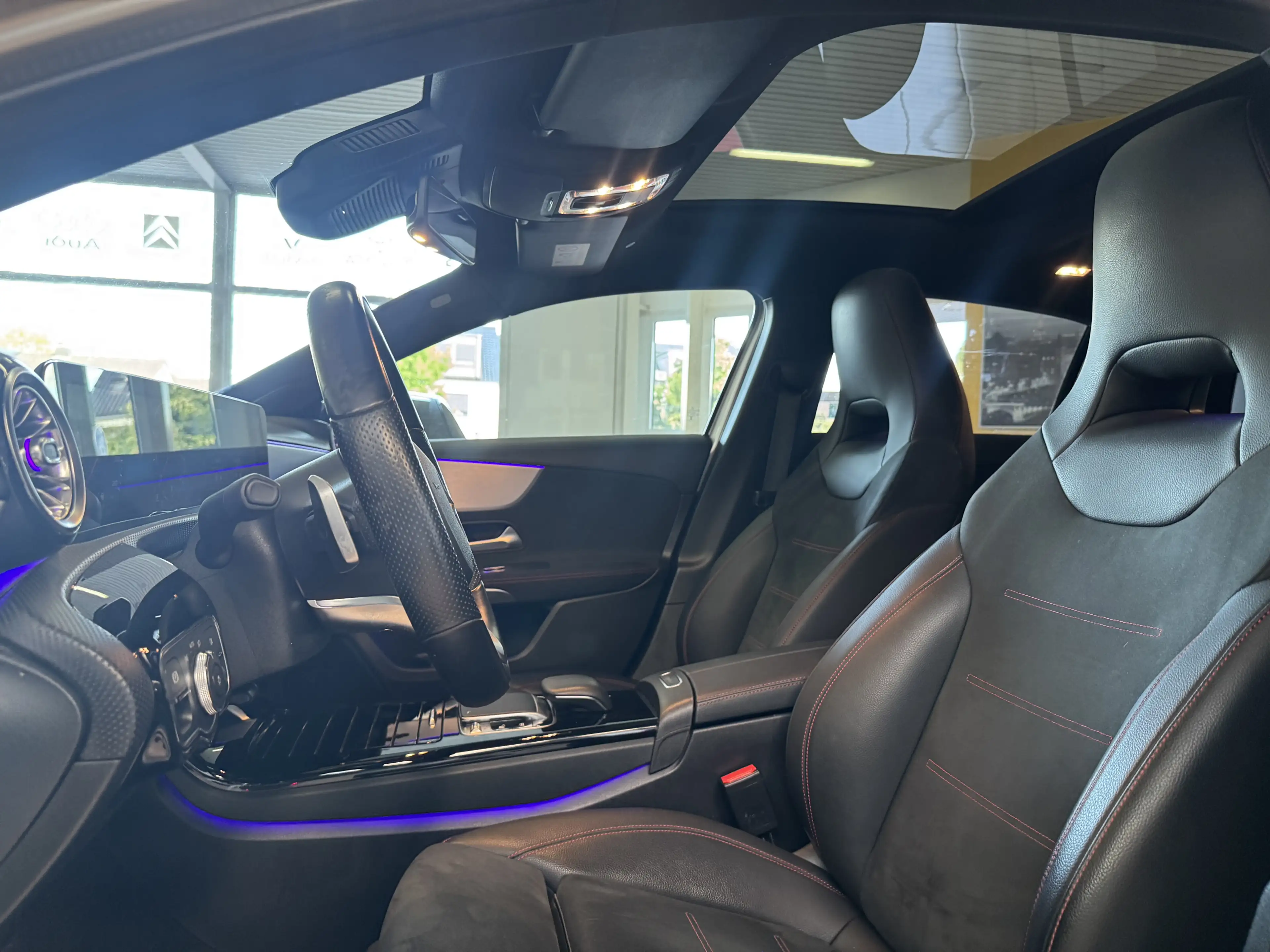 Mercedes-Benz A 220 AMG-LiNE *PANO*LED*NiGHT*NAVi*KAMERA*NAVi* — photo 10