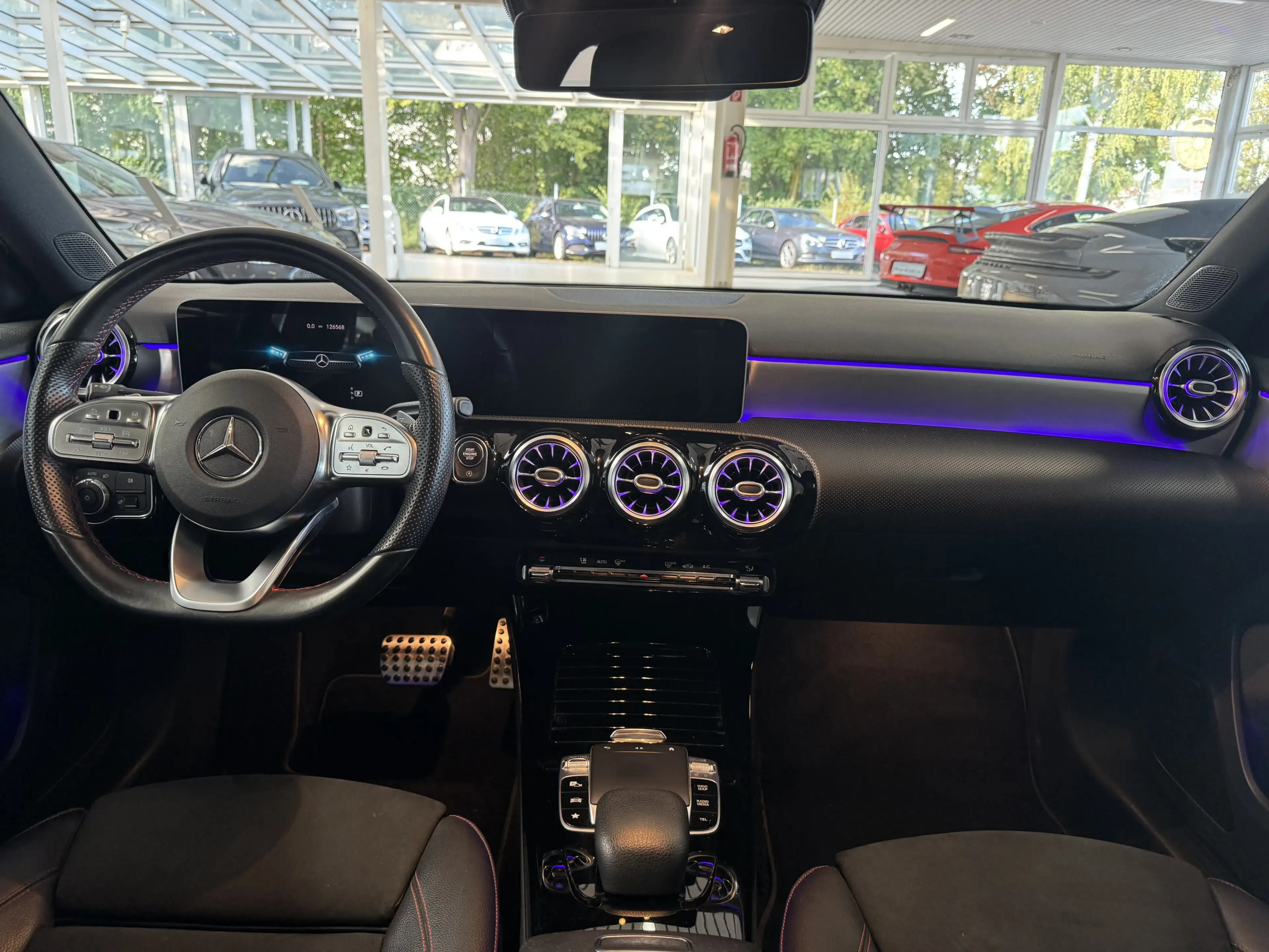 Mercedes-Benz A 220 AMG-LiNE *PANO*LED*NiGHT*NAVi*KAMERA*NAVi* — photo 9