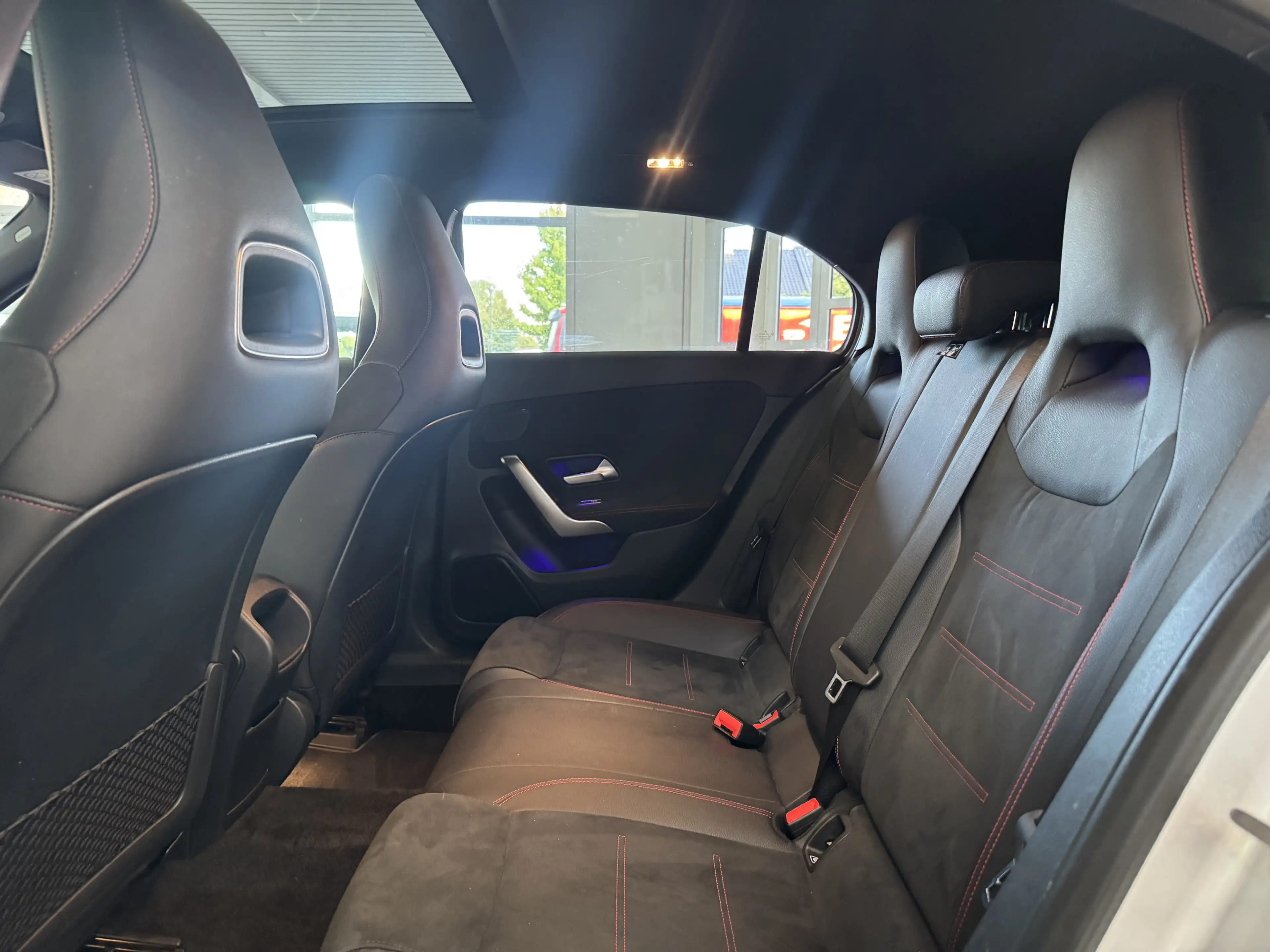 Mercedes-Benz A 220 AMG-LiNE *PANO*LED*NiGHT*NAVi*KAMERA*NAVi* — photo 12