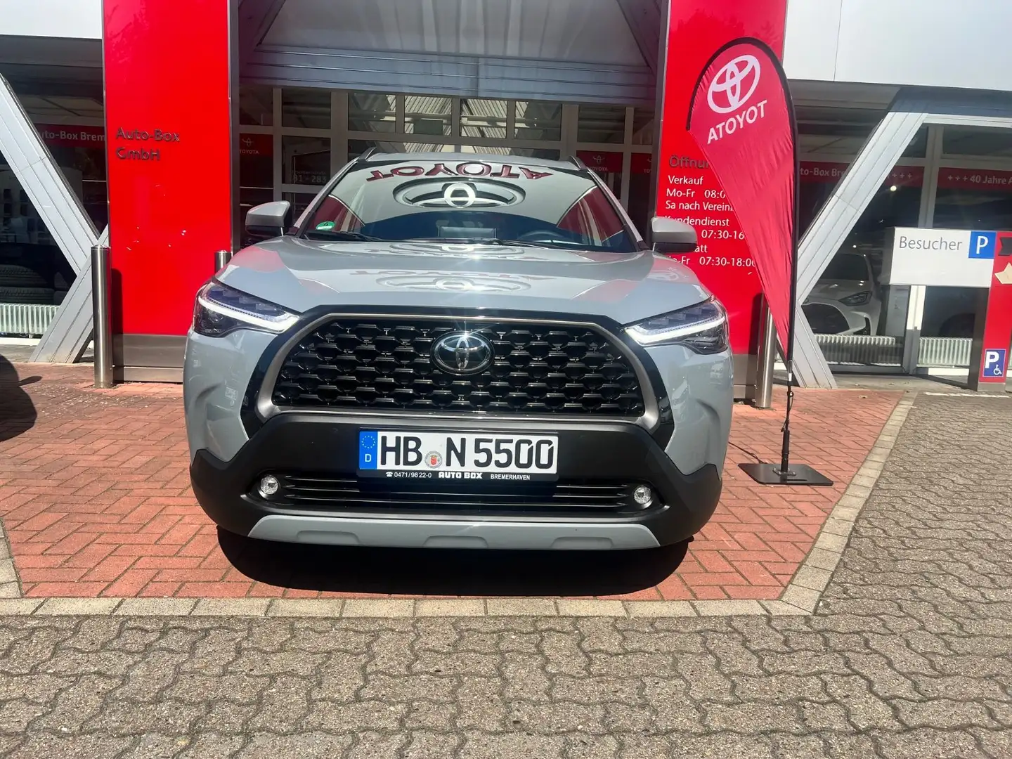 Toyota Corolla Cross Hybrid 2.0l Teamplayer Grau - 2