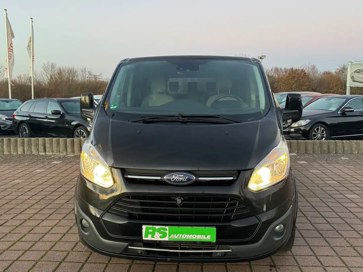 Ford Tourneo Custom 2.0 TDCI Titanium L2 ACC Schwarz - 2