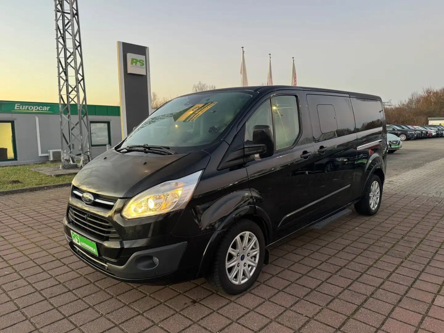 Ford Tourneo Custom 2.0 TDCI Titanium L2 ACC Schwarz - 1