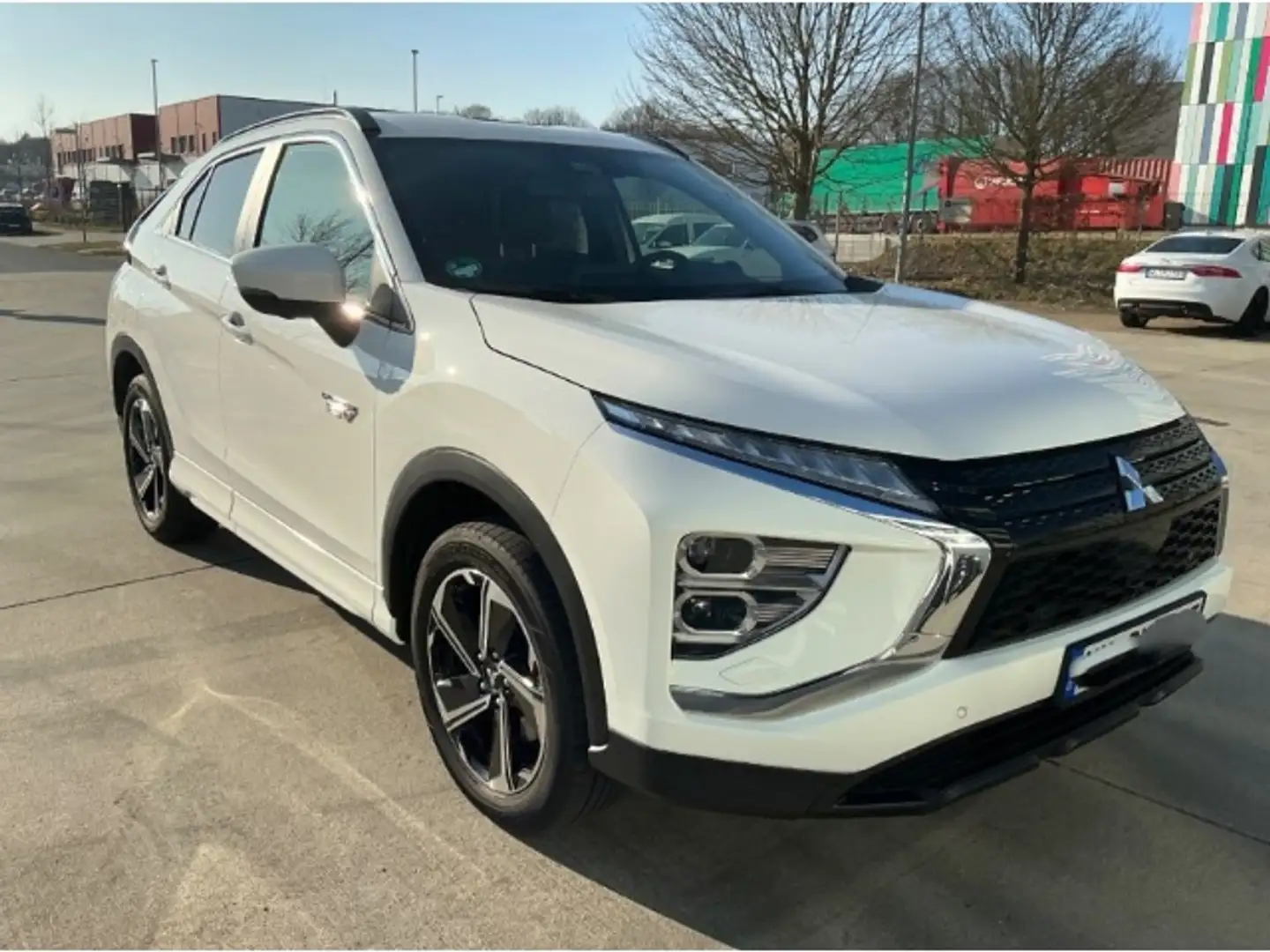 Mitsubishi Eclipse Cross Plus Select Black Hybrid 4WD 2.4 MIVEC PHEV LED Ta Weiß - 2