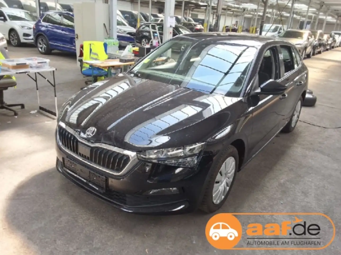 Skoda Scala 1.0 TSI DSG Ambition EU6d LED Navi Klima PDC Schwarz - 1