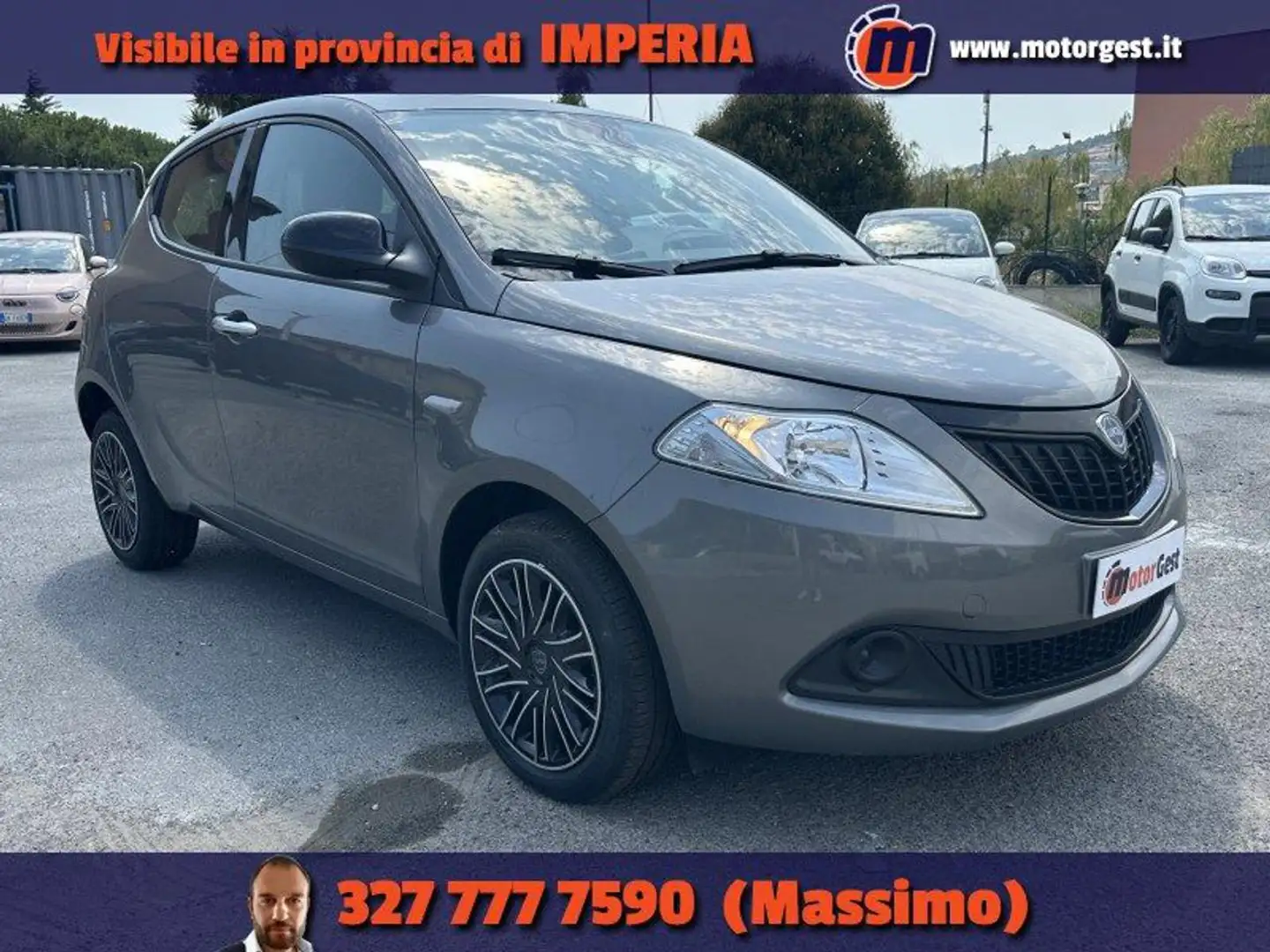 Lancia Ypsilon 1.0 FireFly 5 porte S&S Hybrid Silver Grigio - 1