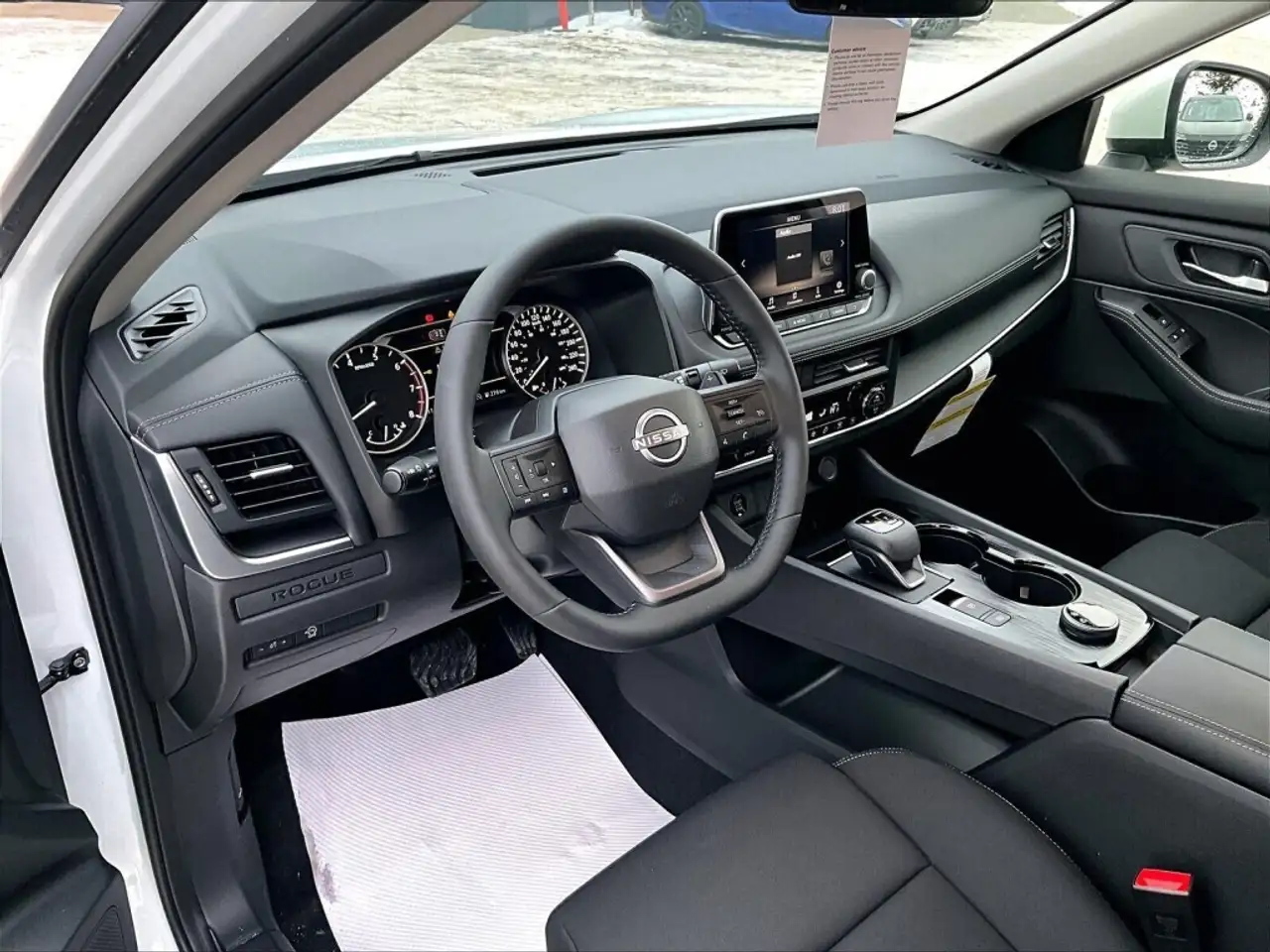 Nissan Rogue fotografie Nissan Rogue