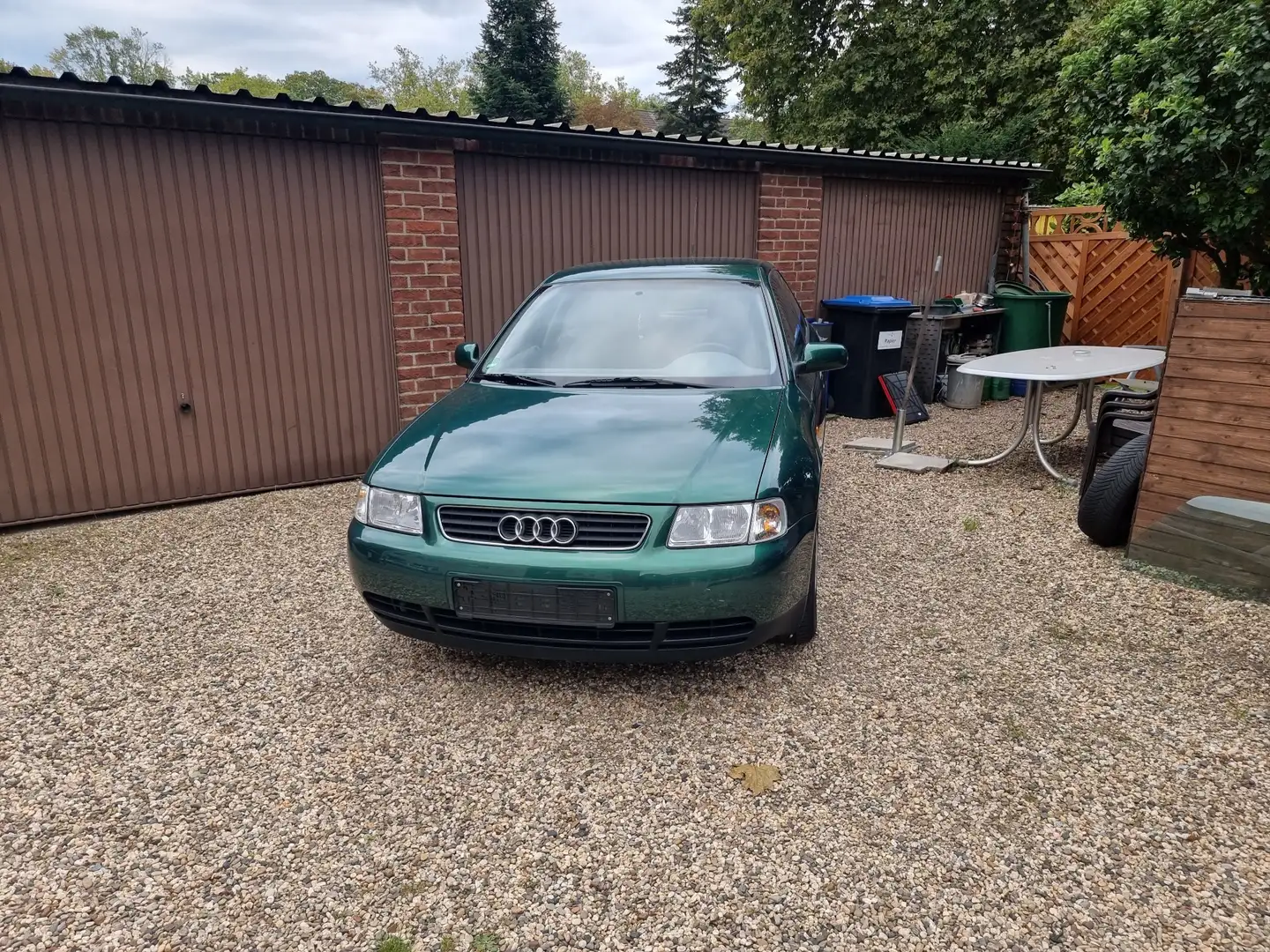 Audi A3 1.8 Attraction Grün - 1