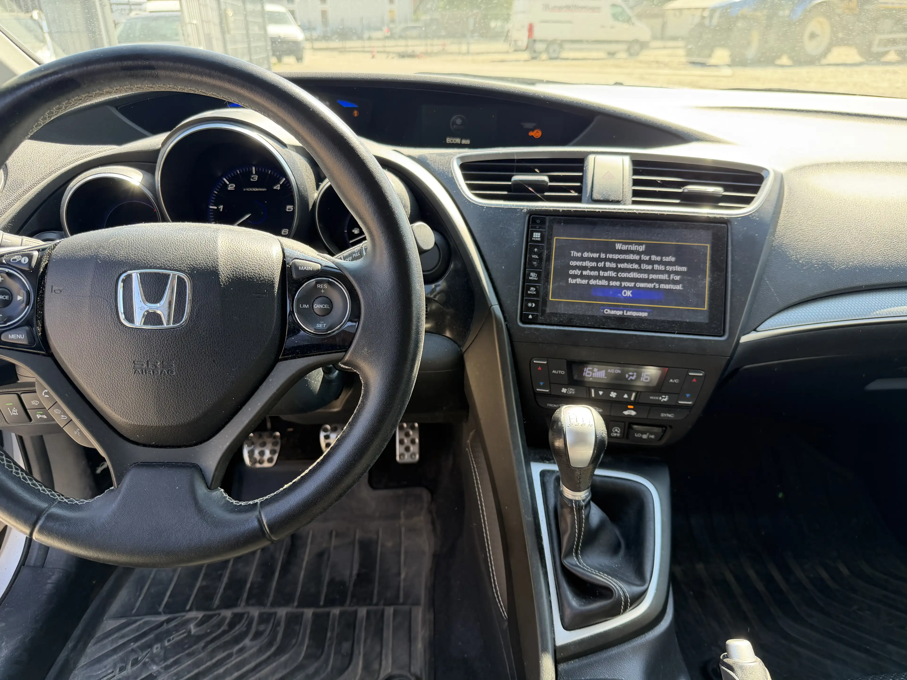 Honda Civic — photo 8