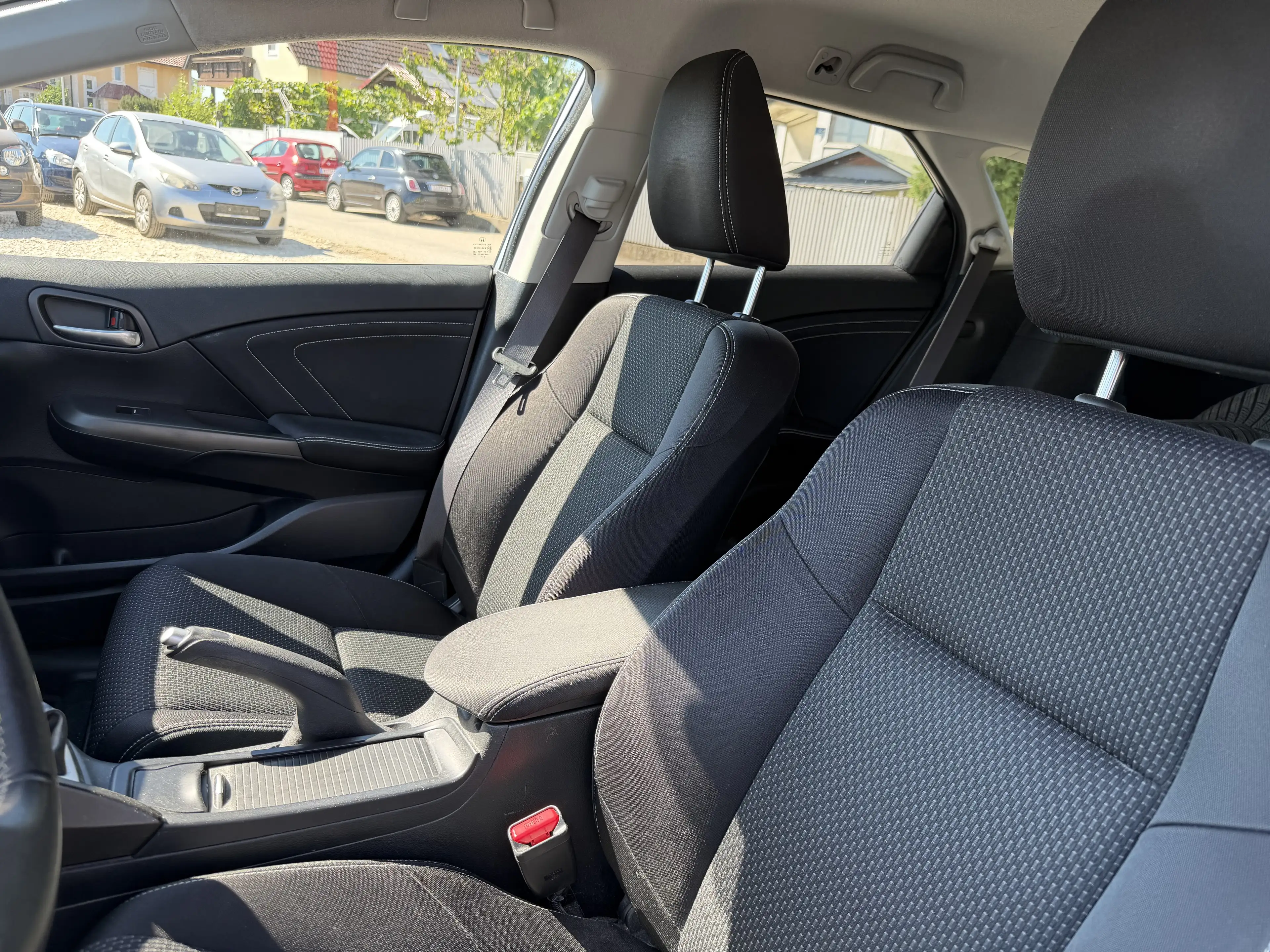 Honda Civic — photo 12