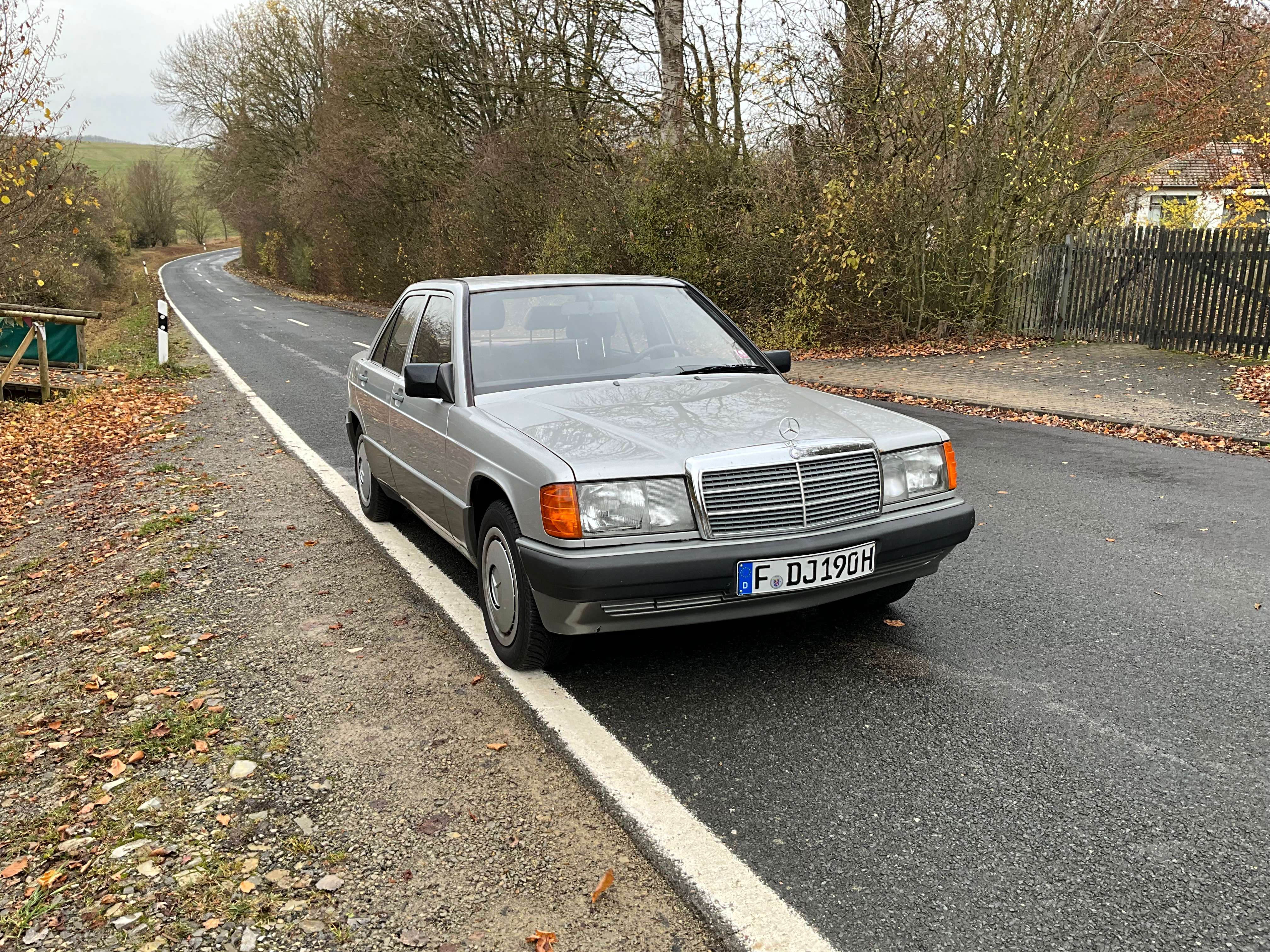 Second hand Mercedes Benz 190 2.0