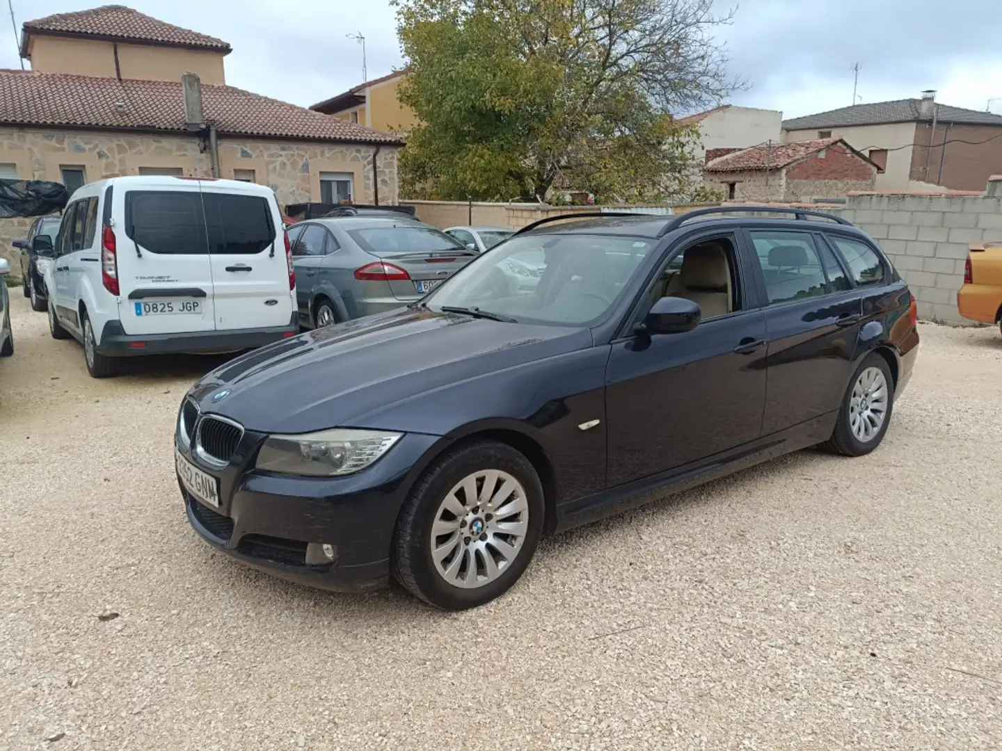 BMW 318 318dA Touring Negro - 1