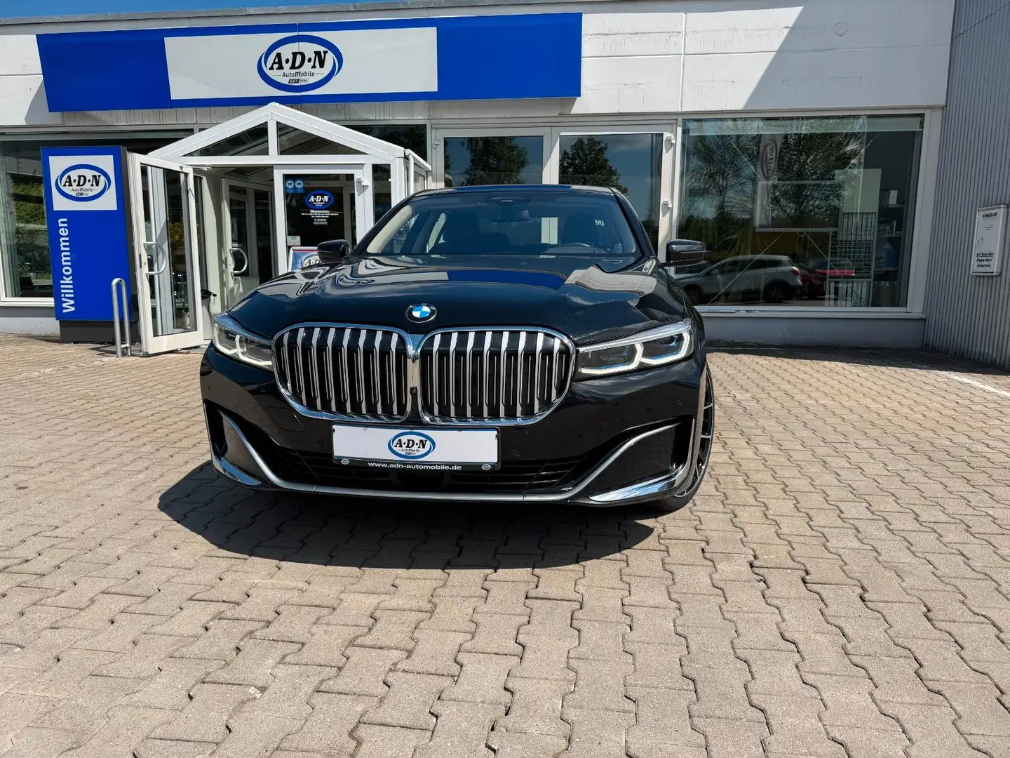 BMW 730 d xDrive *21"*LED*HUD*Softclose*360°* Schwarz - 1
