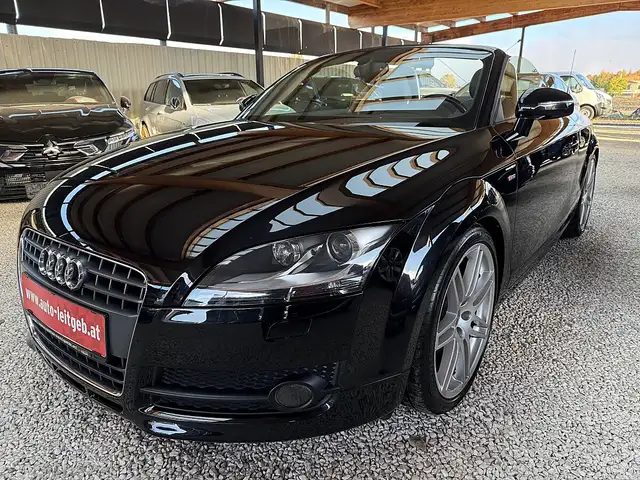 Audi TT 2.0 TFSI Cabrio S-Line
