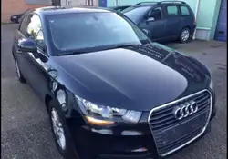 Audi A1 1.6 TDi Ambition S line tronic